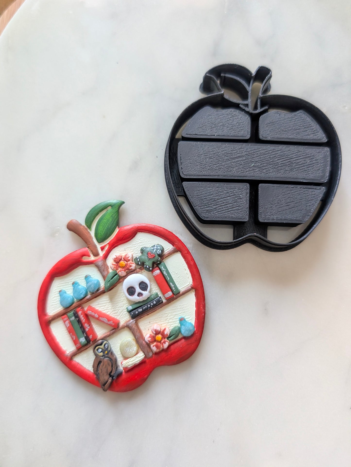 Apple Shaped Shelf Sharp Clay Cutter