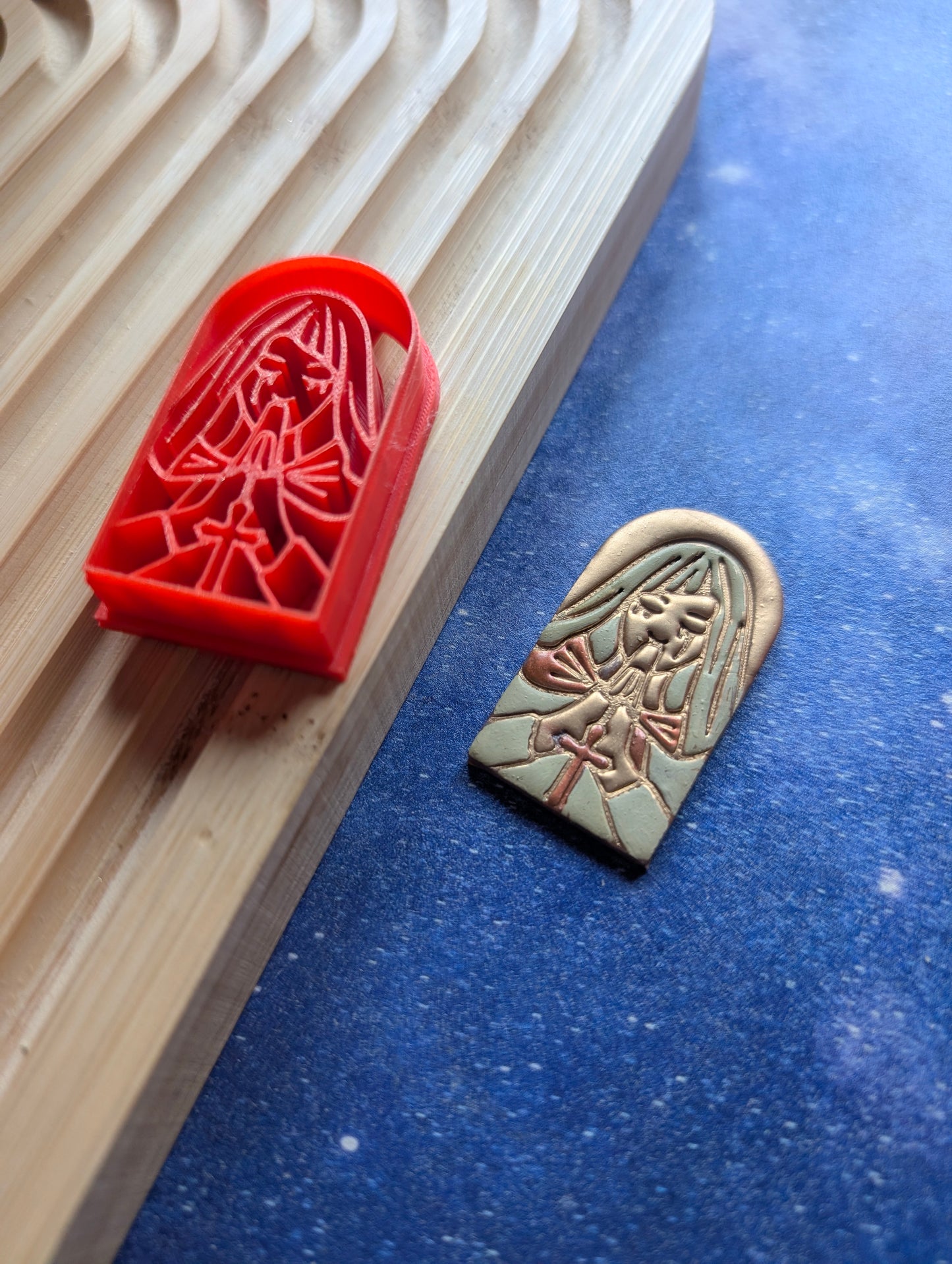 Praying Catholic Woman in Shroud Sharp Clay Cutter