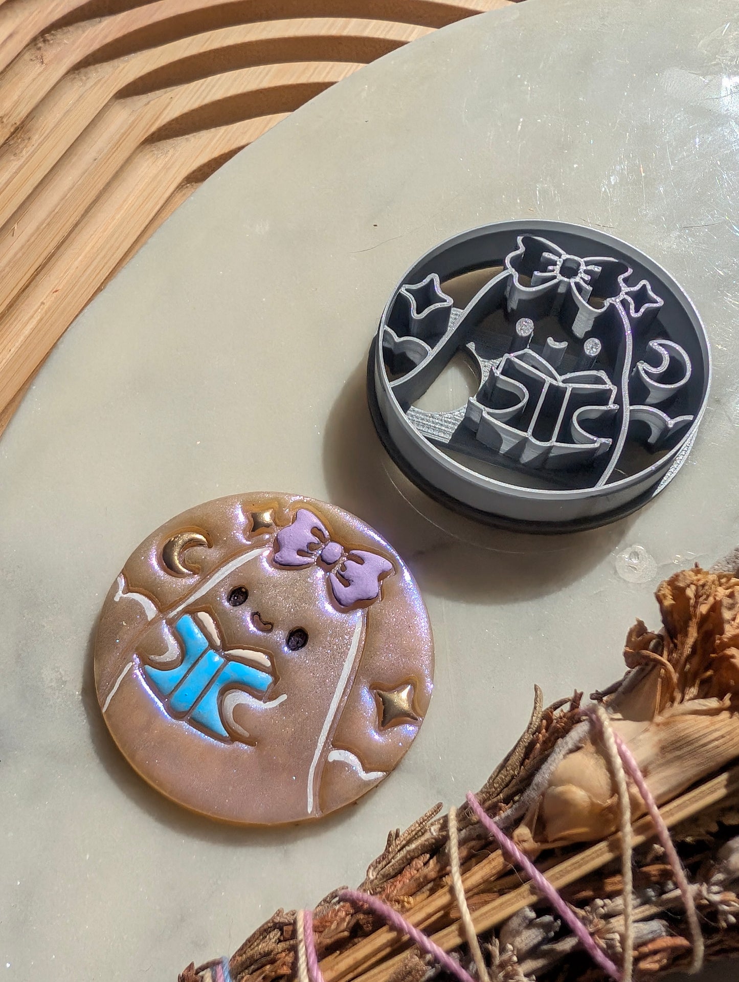 Ghost with Bow and Book in Circle Sharp Clay Cutter