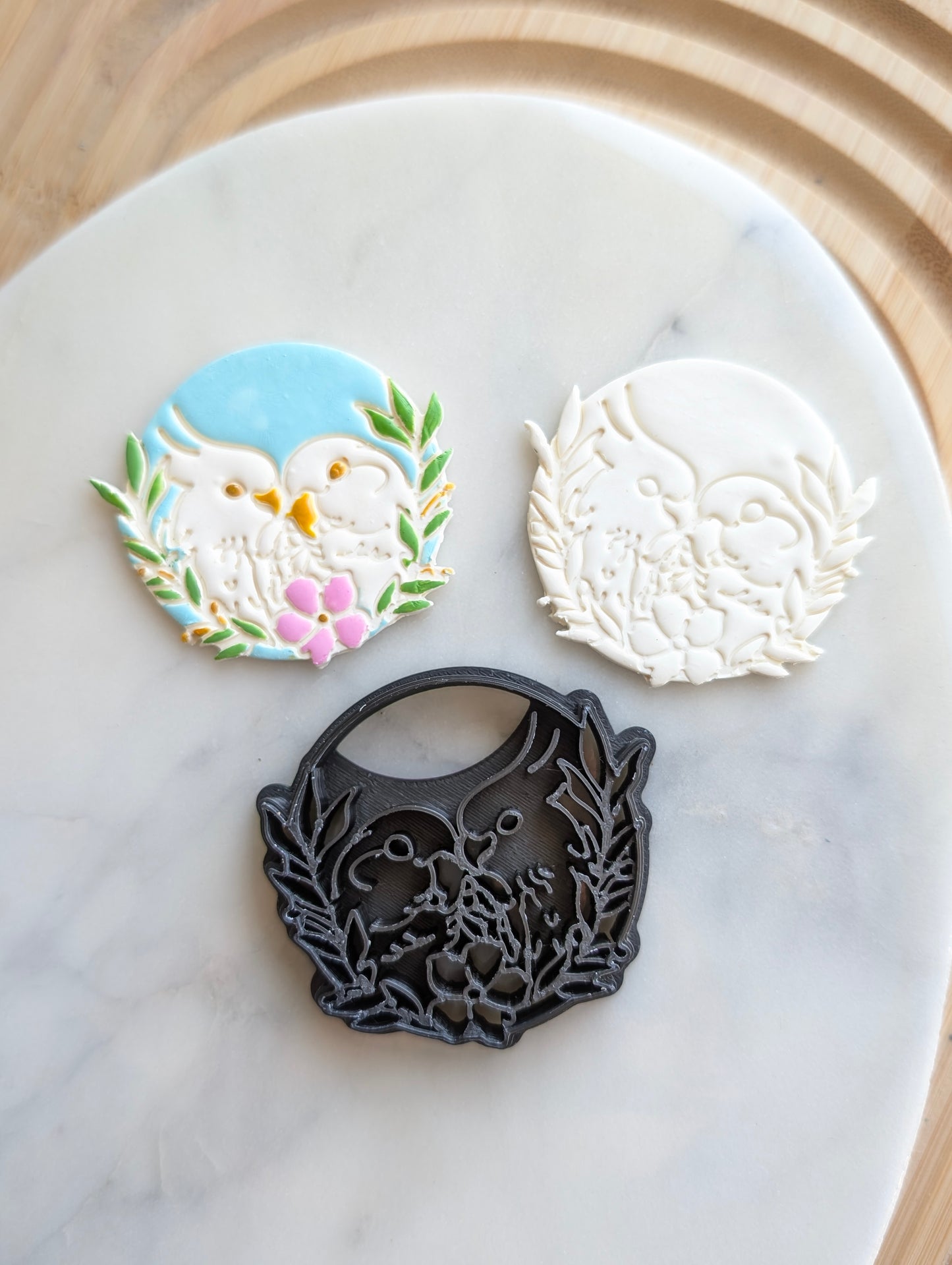 Love Bird Pair in Circle Sharp Clay Cutter