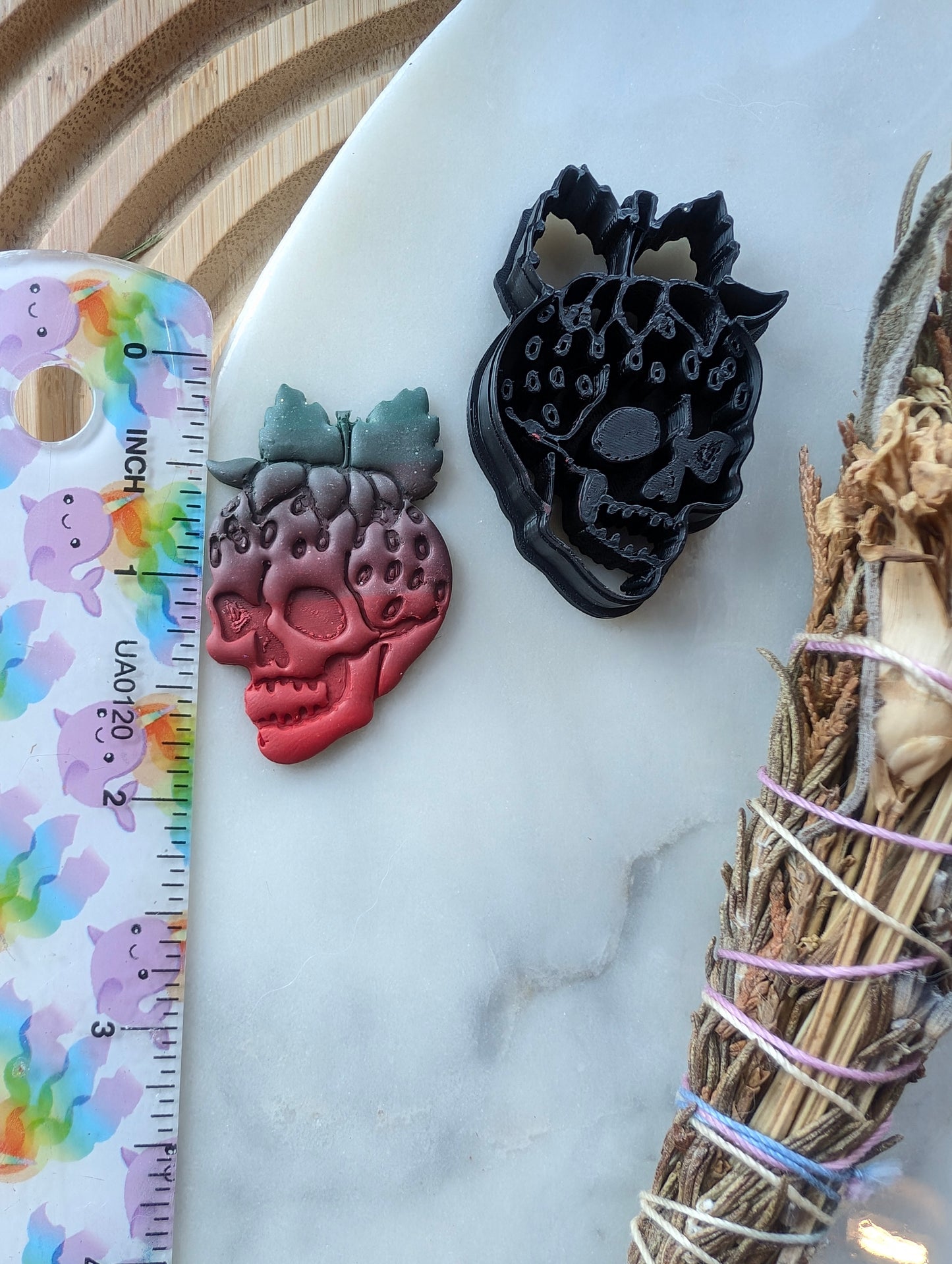 Strawberry Skull Sharp Clay Cutter