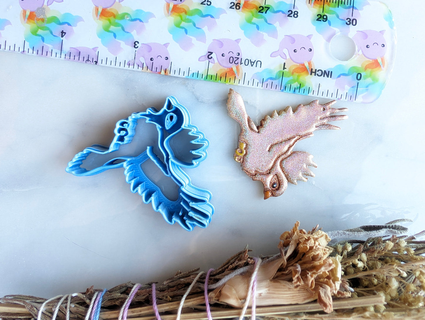 Beautiful Flying Bird Sharp Clay Cutter