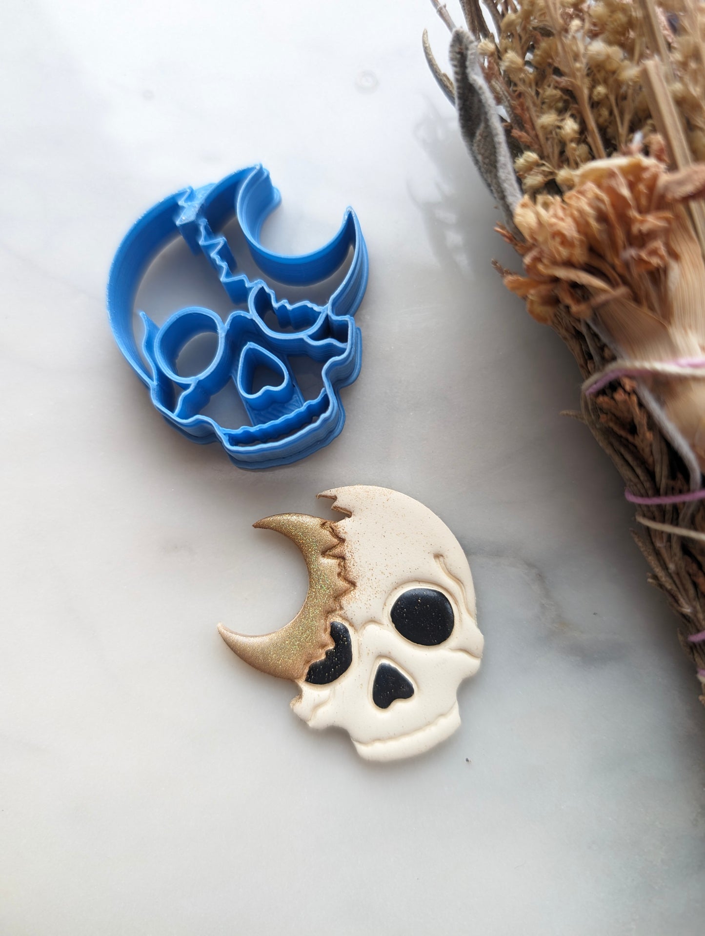 Crescent Moon in Broken Skull Sharp Clay Cutter