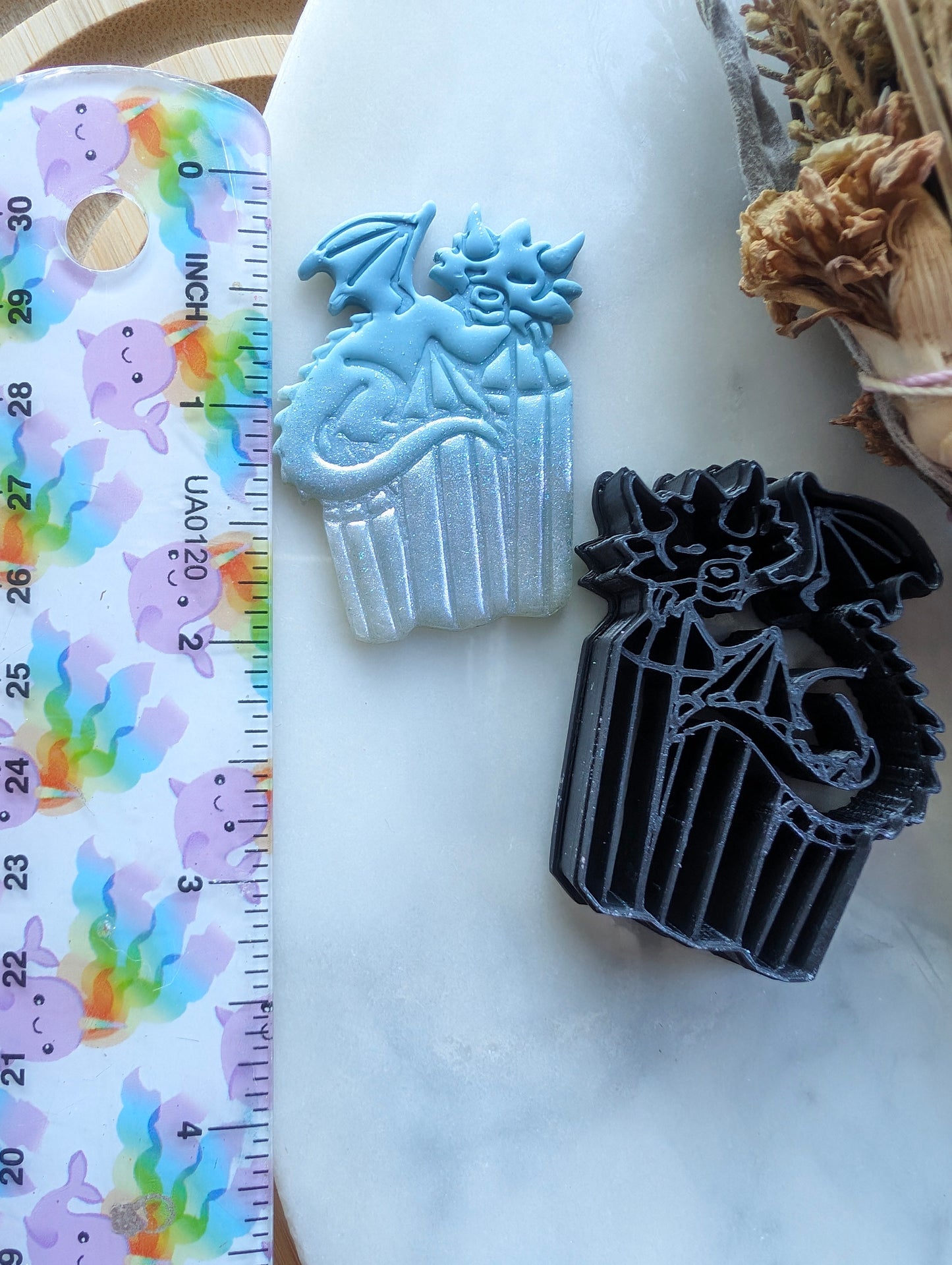 Sleeping Crystal Dragon Sharp Clay Cutter