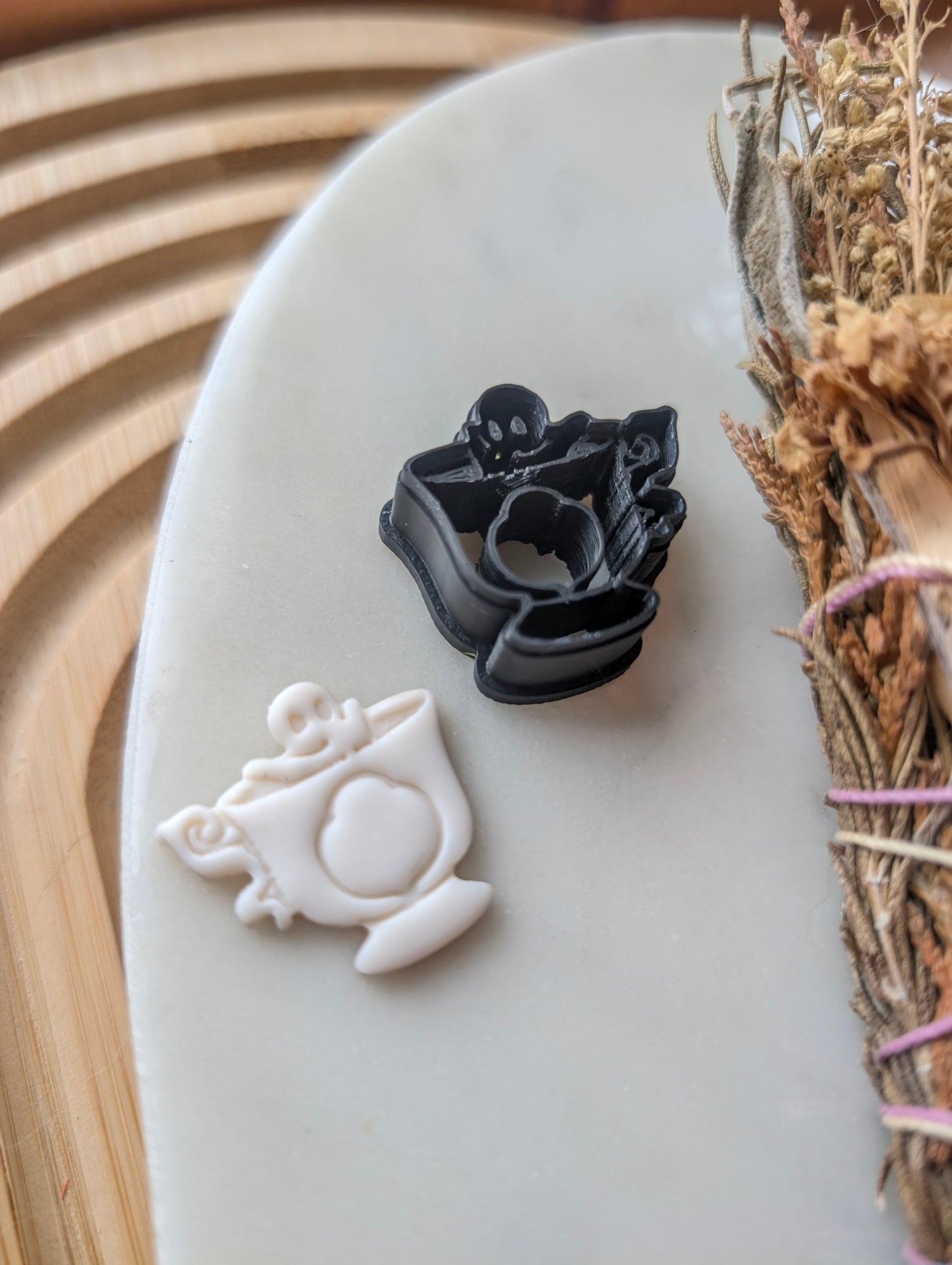 MINI Ghost in a Teacup Sharp Clay Cutter