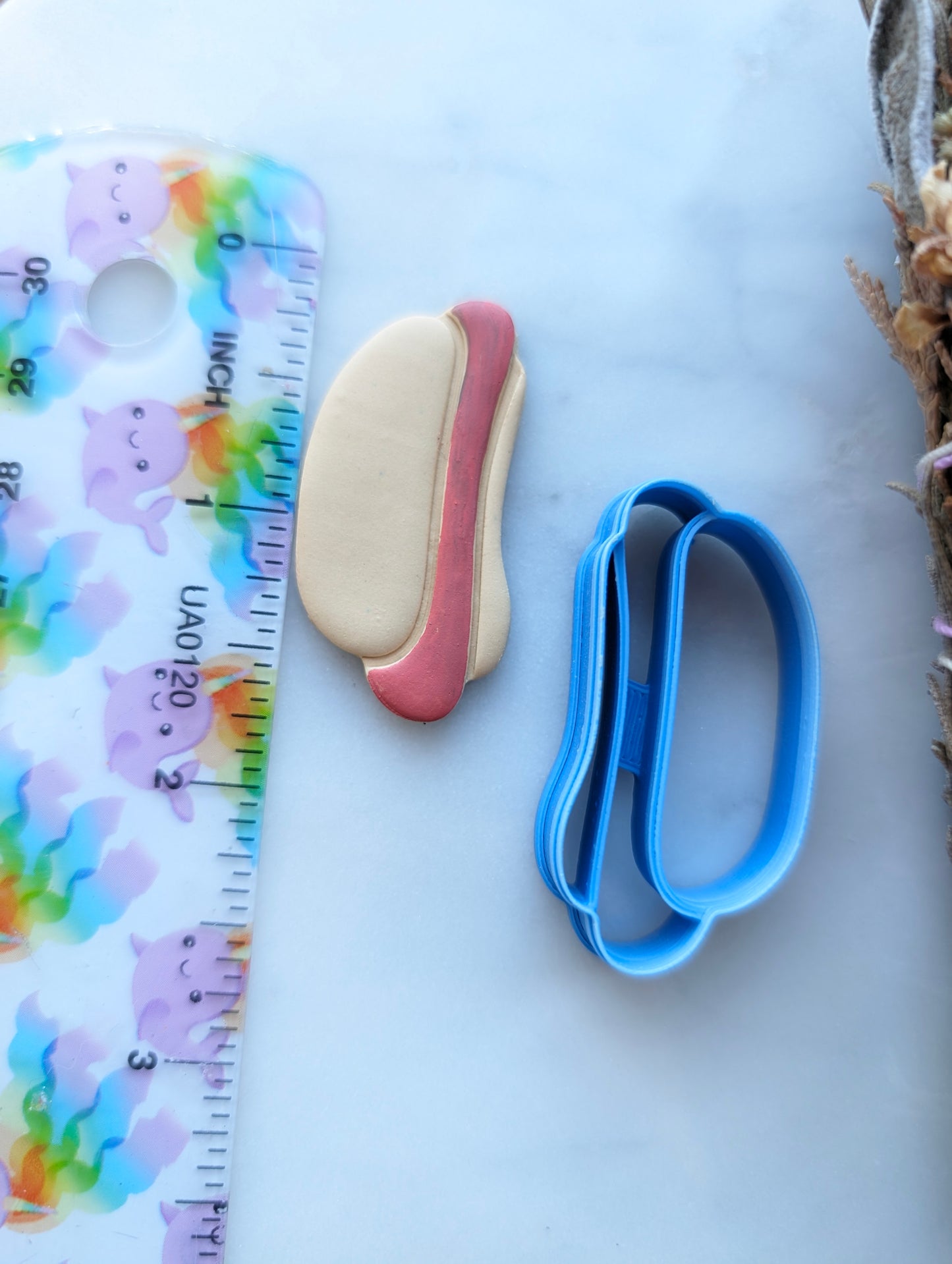 Bigger Hotdog in a Bun Sharp Clay Cutter