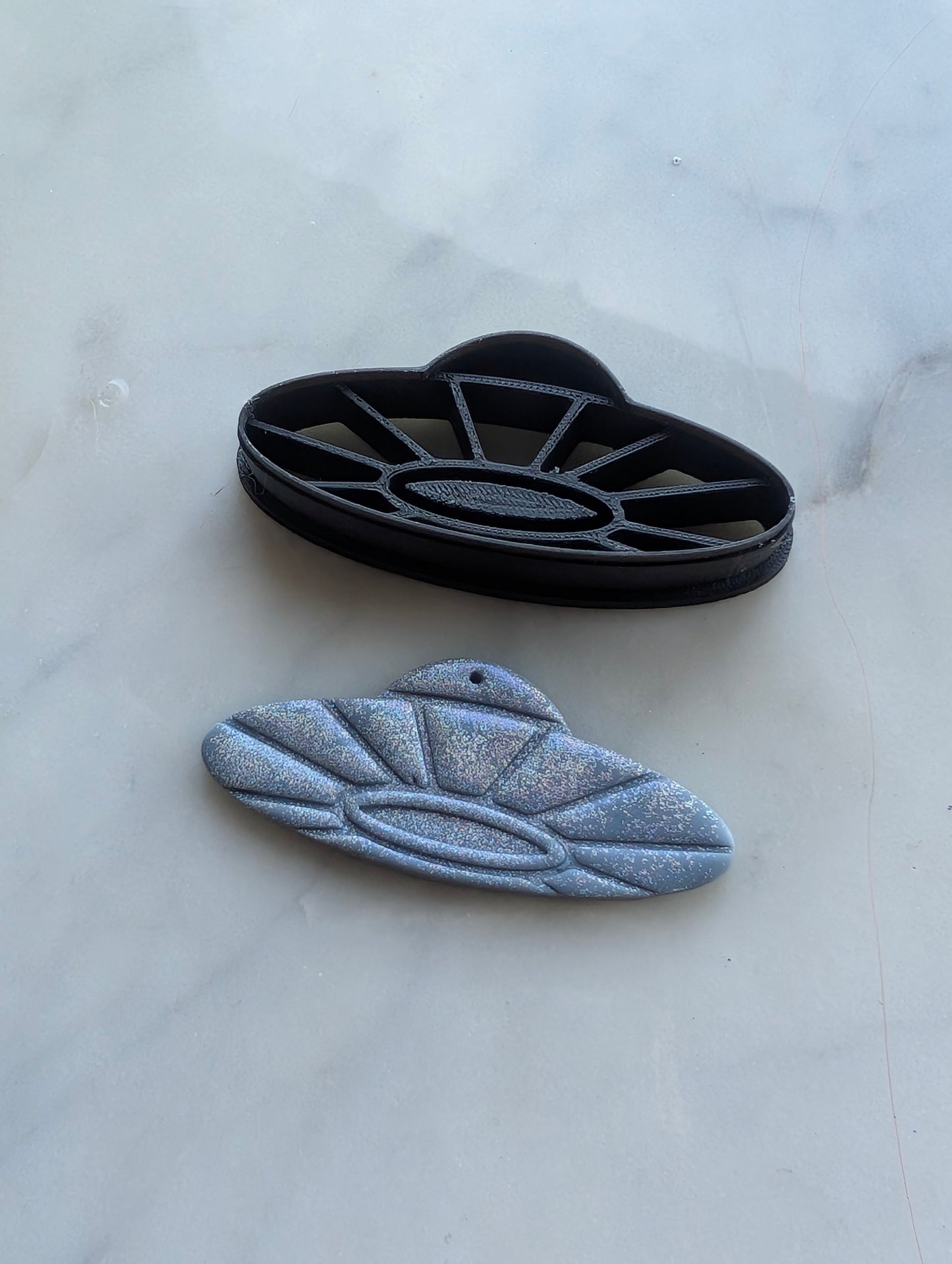 UAP UFO Alien Spaceship - Embossed Sharp Clay Cutter