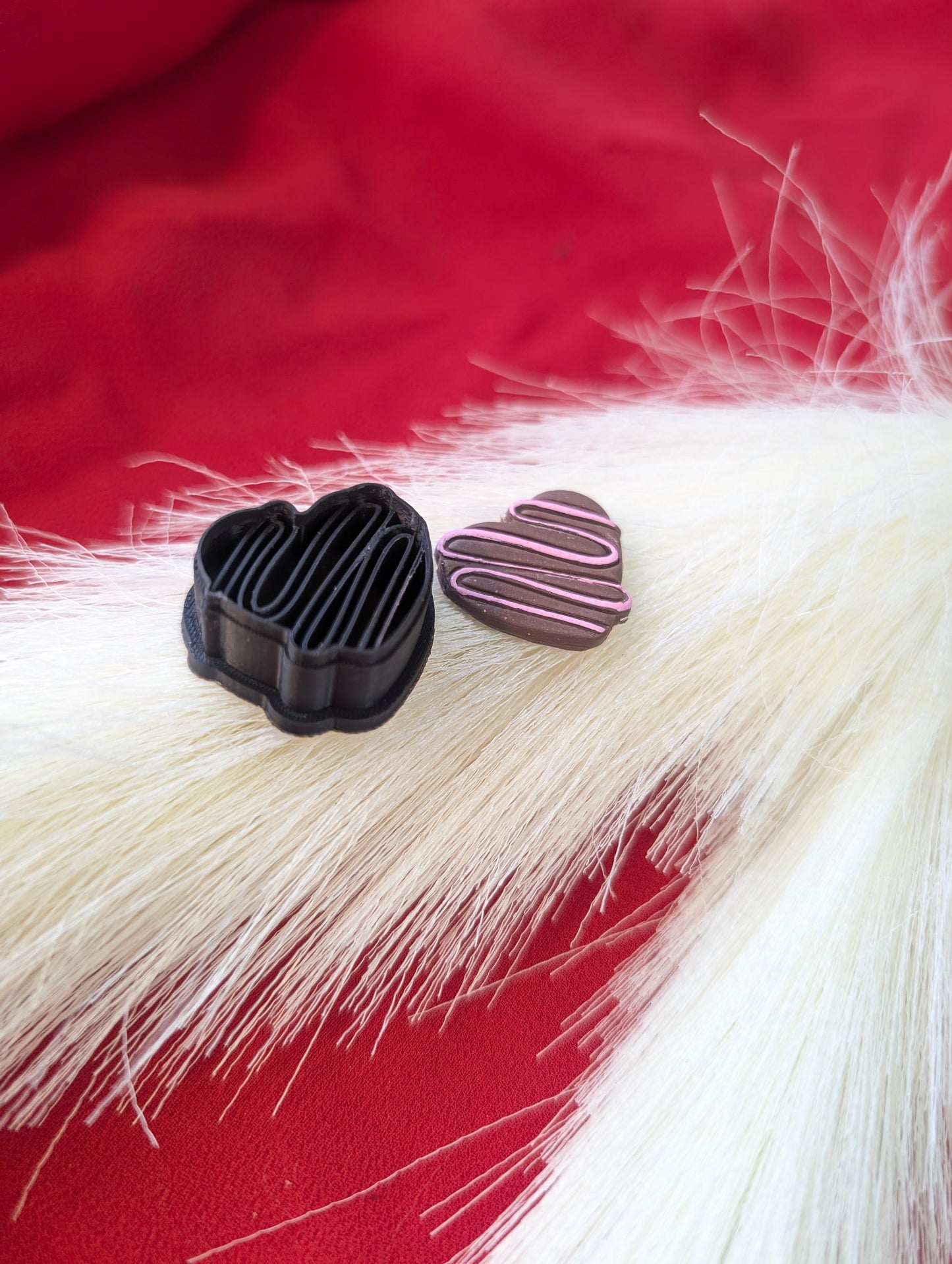 Frosted Truffle With Swirl Food Heart Clay Cutter