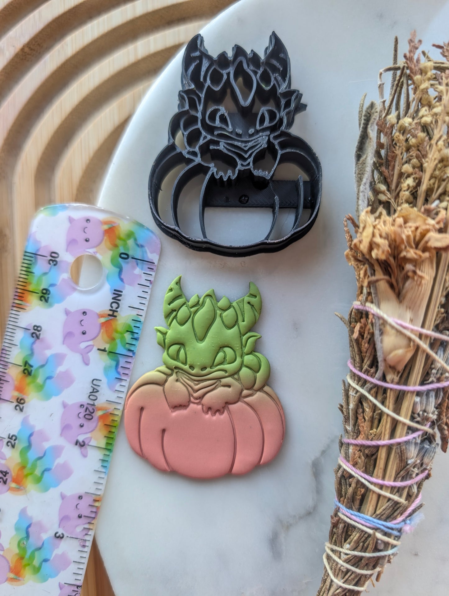 Dragon on a Pumpkin Sharp Clay Cutter