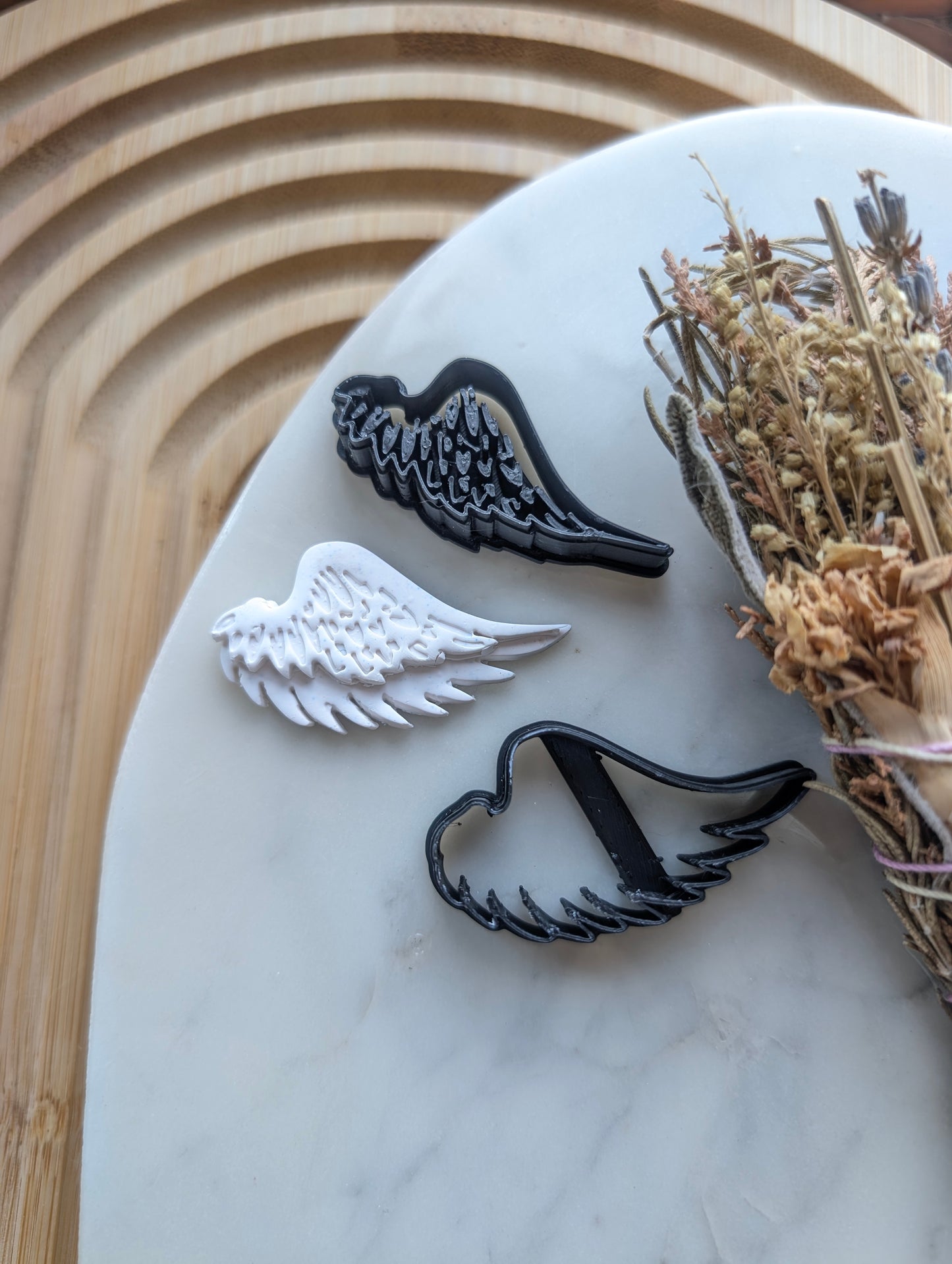 Medium Layered 2 Piece Wing Set Sharp Clay Cutter