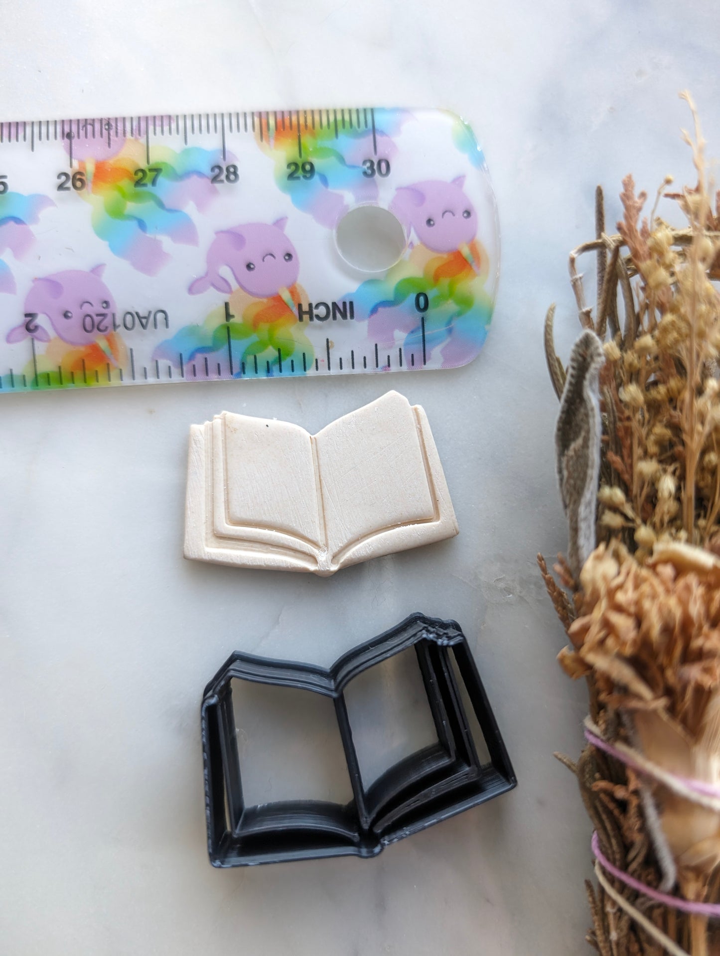 Regular Single Open Book Sharp Clay Cutter