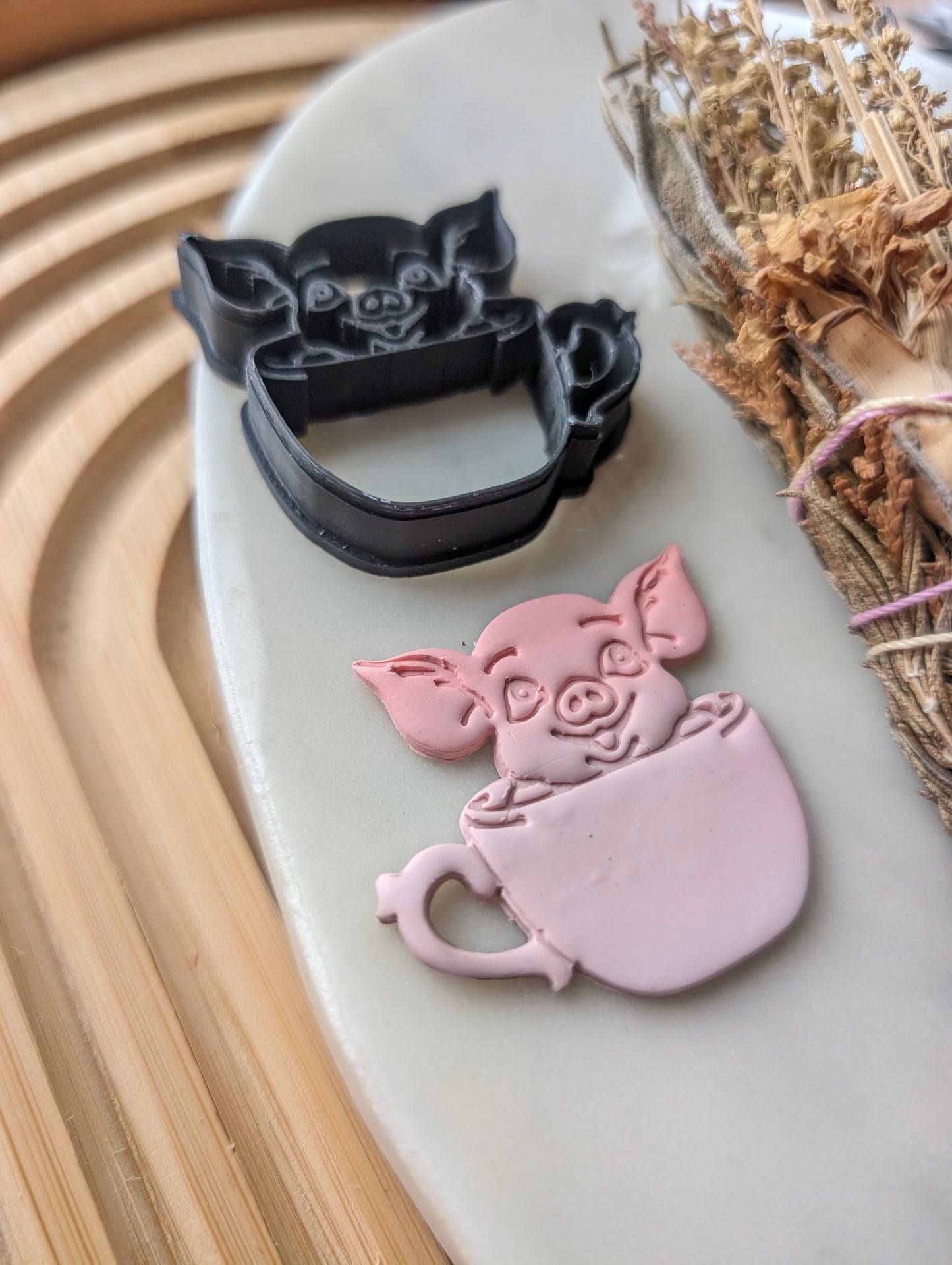 Pig in a Teacup Sharp Clay Cutter