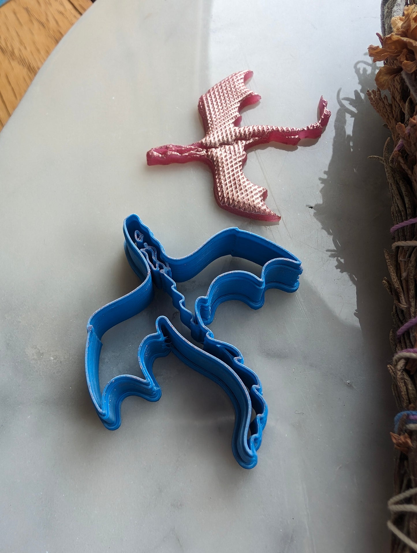 Swooping Dragon Sharp Clay Cutter