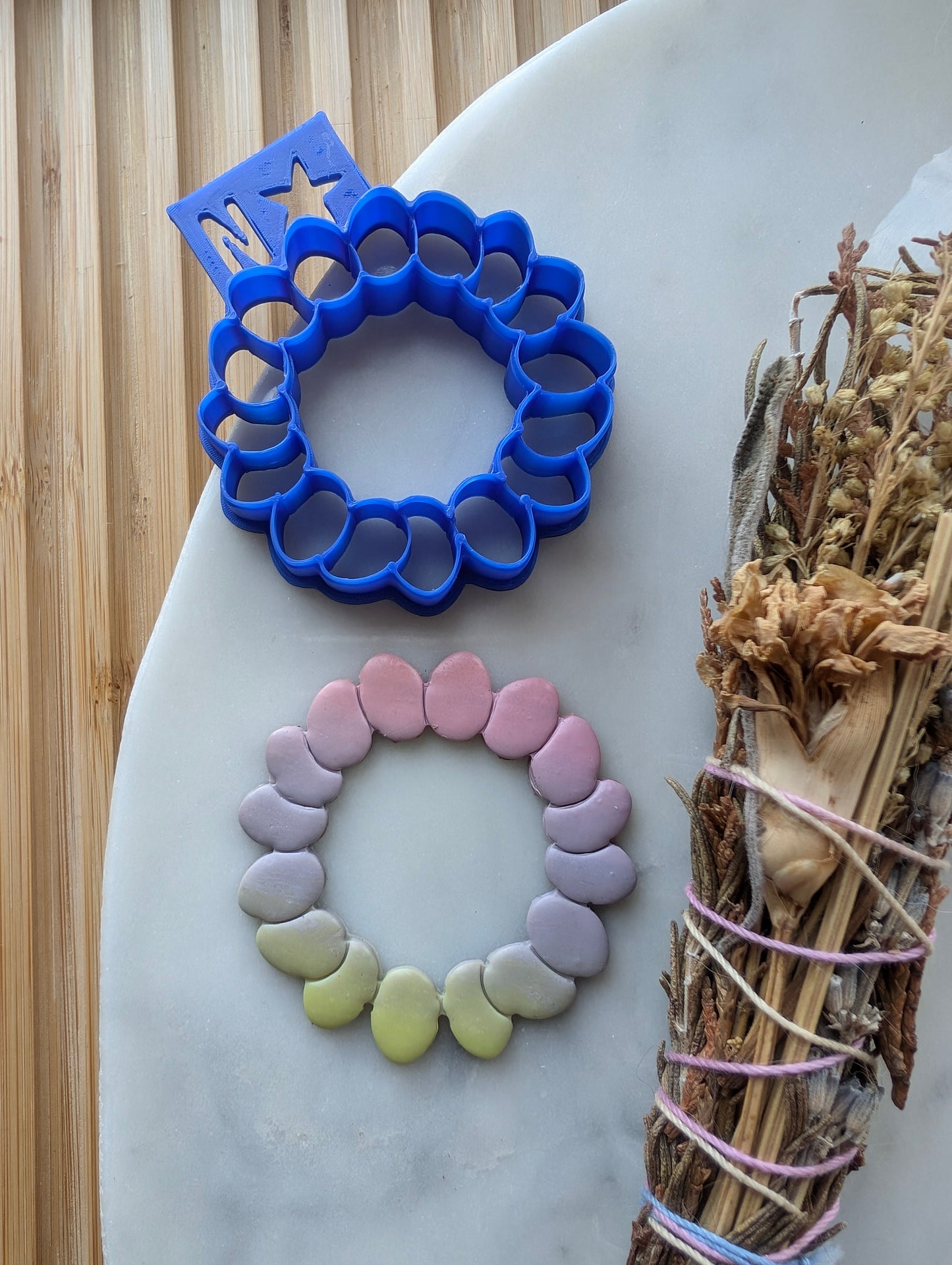 Egg Wreath Sharp Clay Cutter