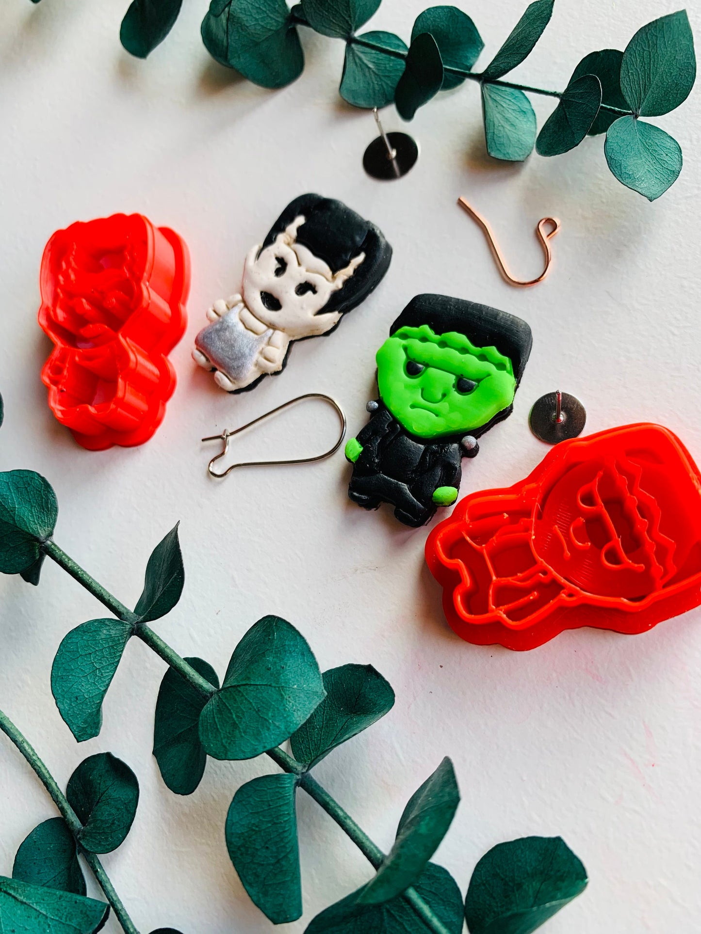 2 Piece Clay Cutter Set of Frank and His Bride