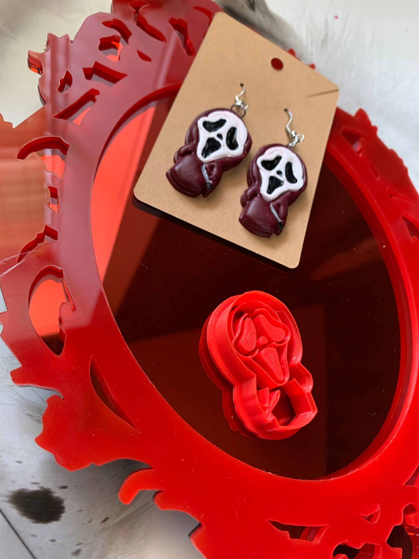 Screaming Ghost Faces Horror Dude Earring Embossed Sharp Clay Cutter