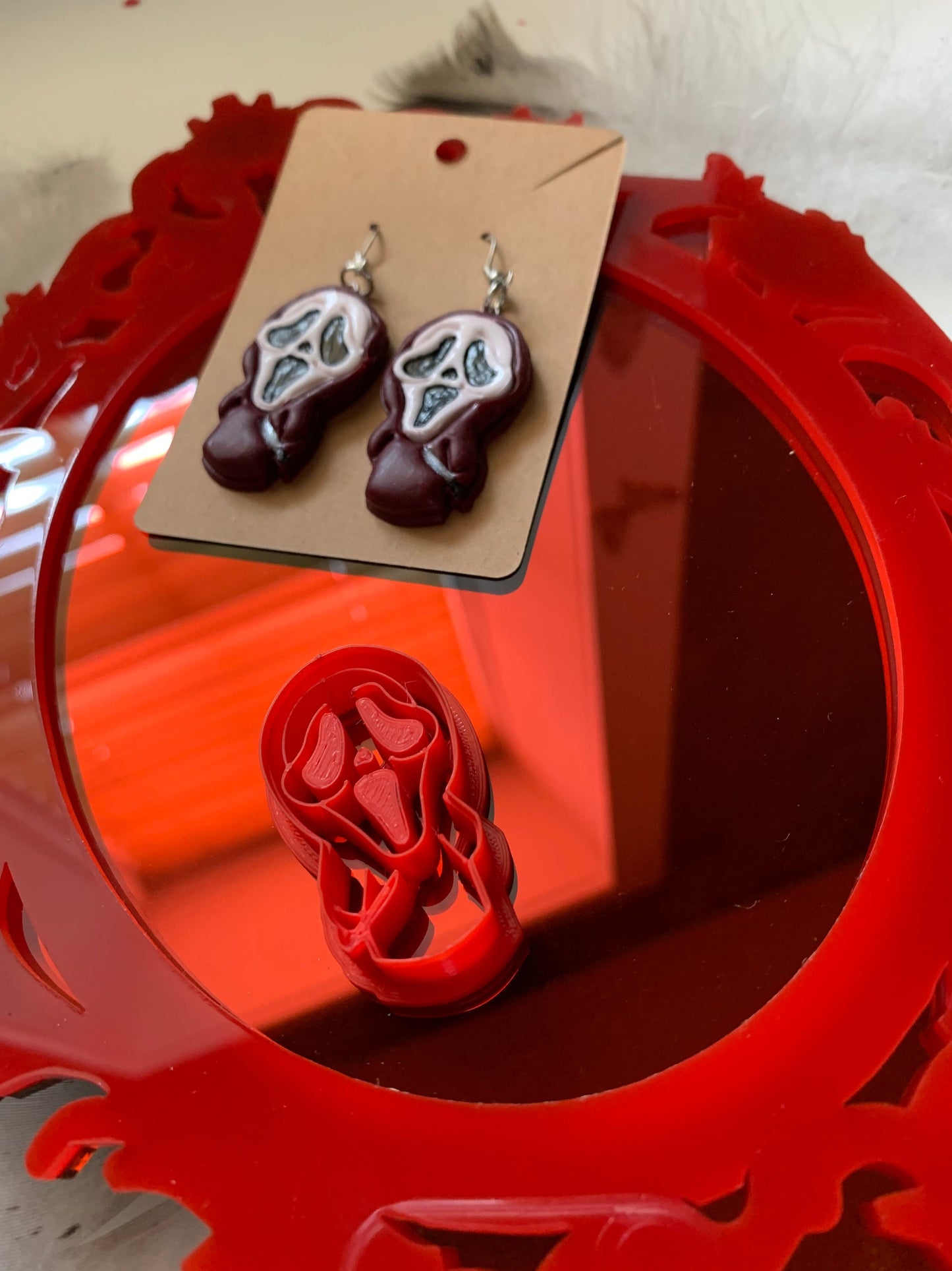 Screaming Ghost Faces Horror Dude Earring Embossed Sharp Clay Cutter