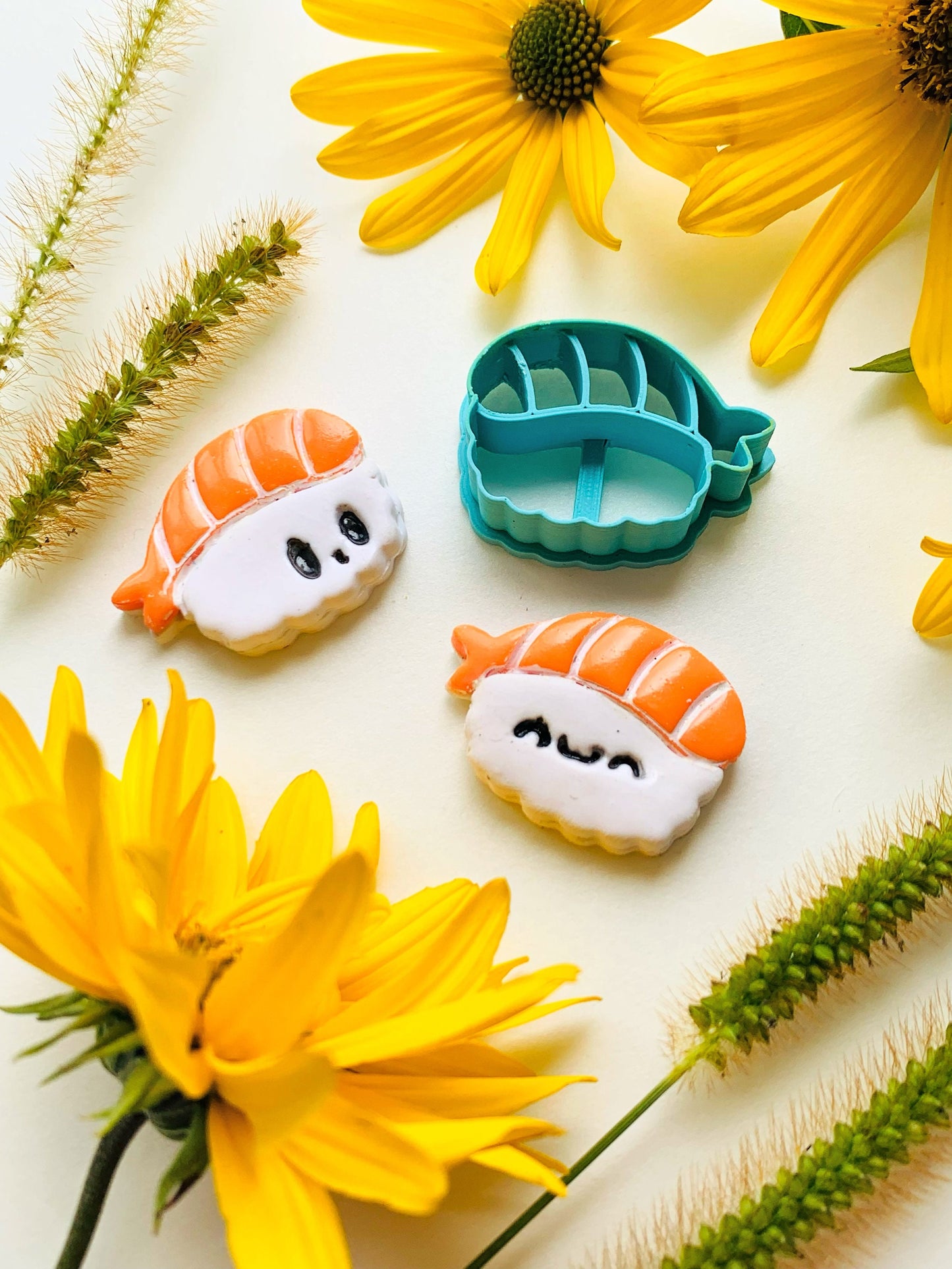 Nigiri Sushi - Embossed Sharp Clay Cutter