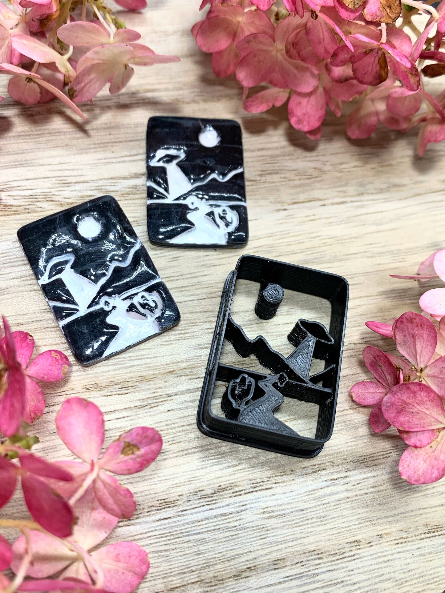 UFO Rectangle Scene - Embossed Sharp Clay Cutter