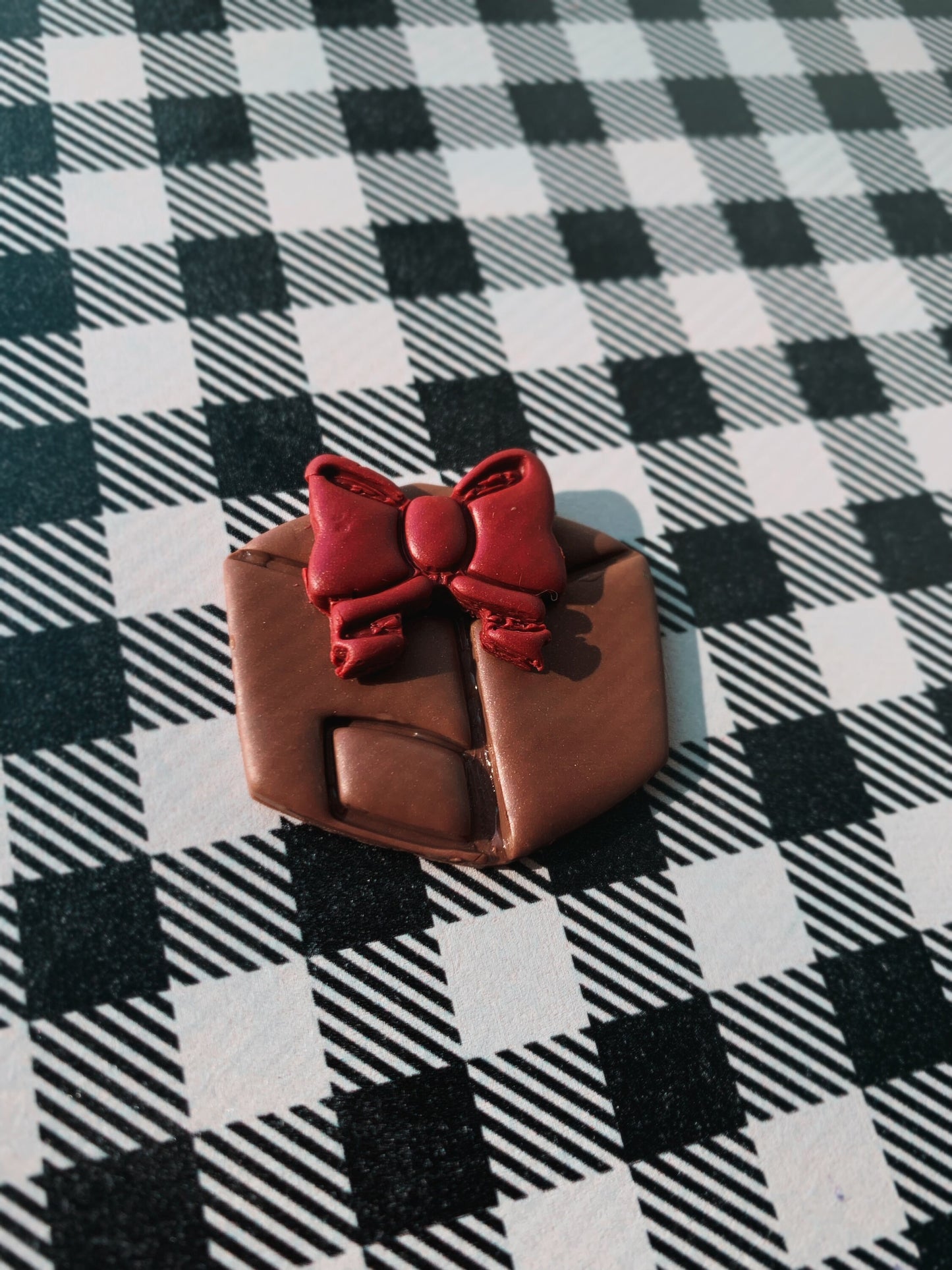 Ribbon Gift Bow - Embossed Sharp Clay Cutter