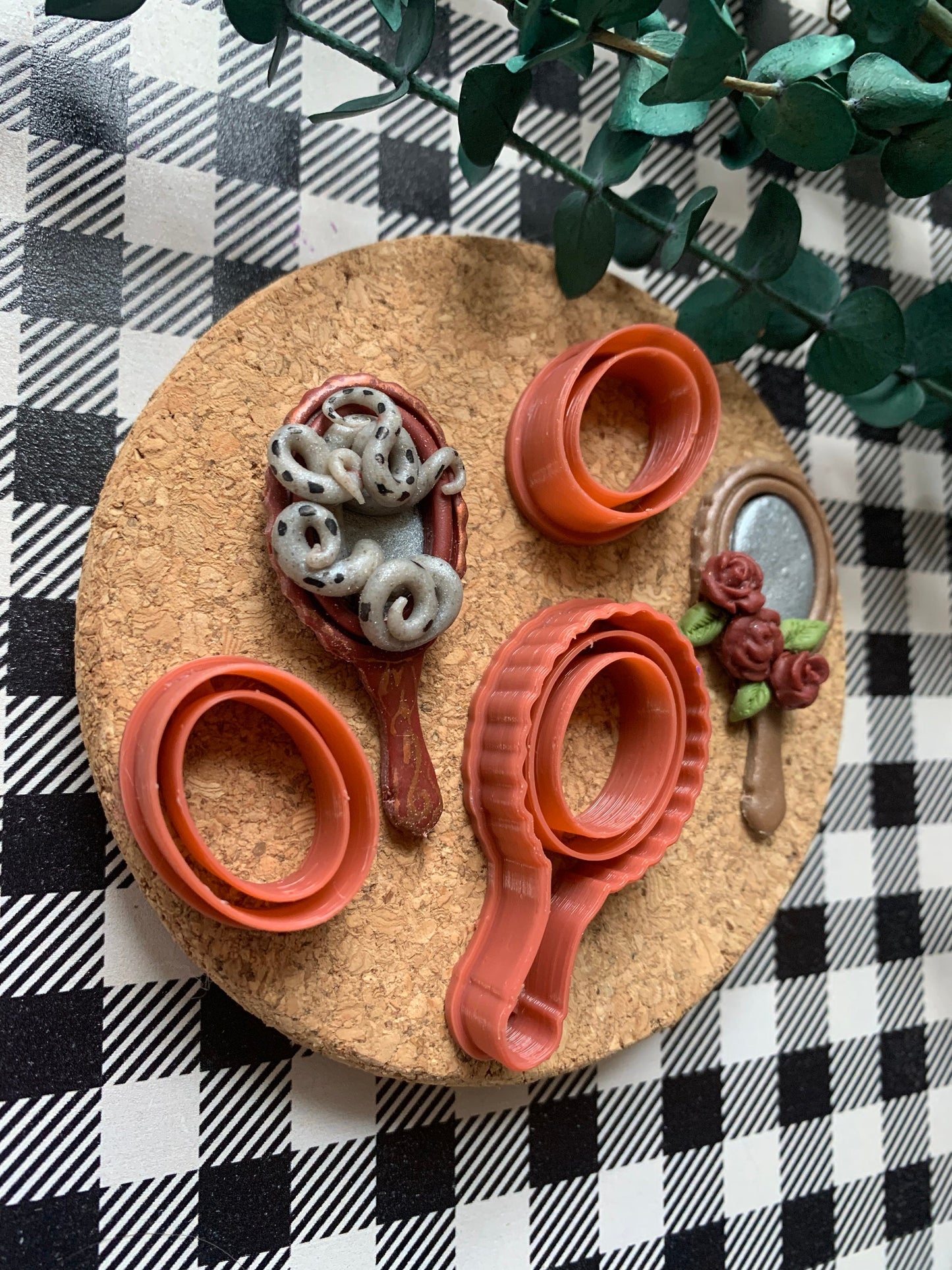 Layered Hand Mirror - Embossed Sharp Clay Cutter