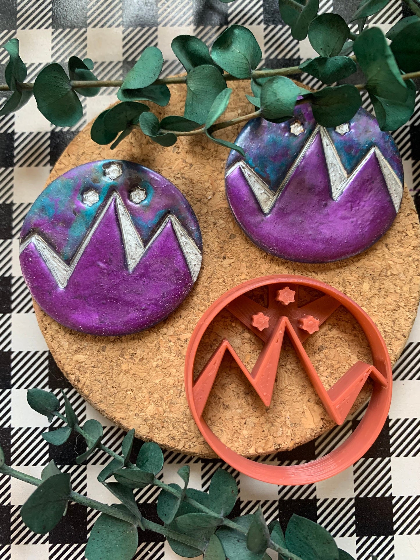 Velaris Under The Mountains with Stars - Embossed Sharp Clay Cutter