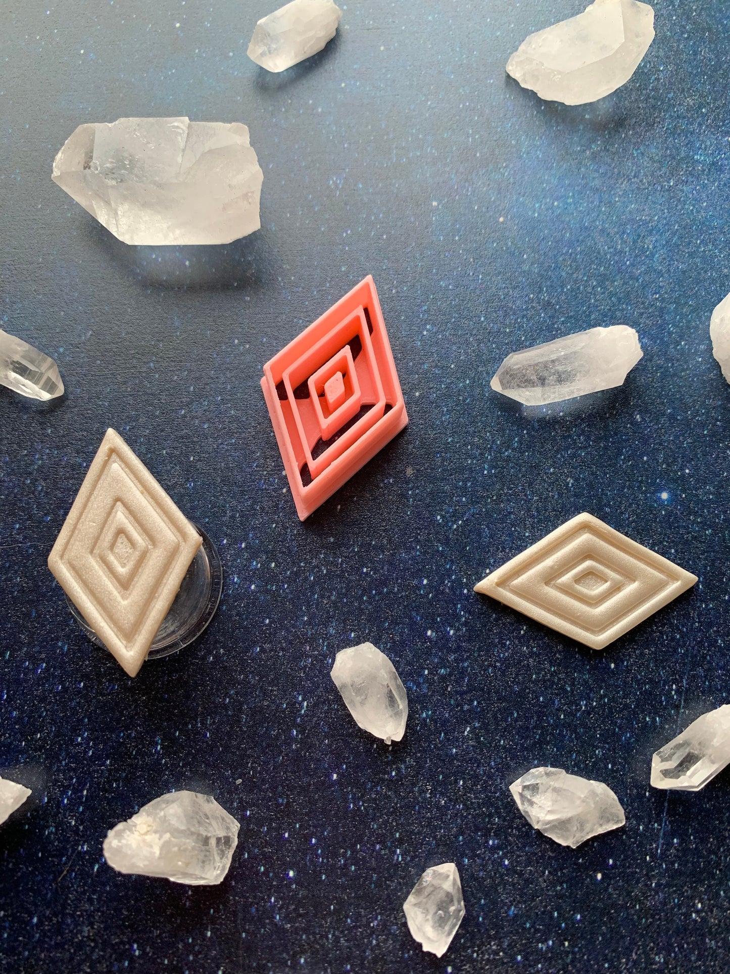 Simple Lined Diamond - Embossed Sharp Clay Cutter