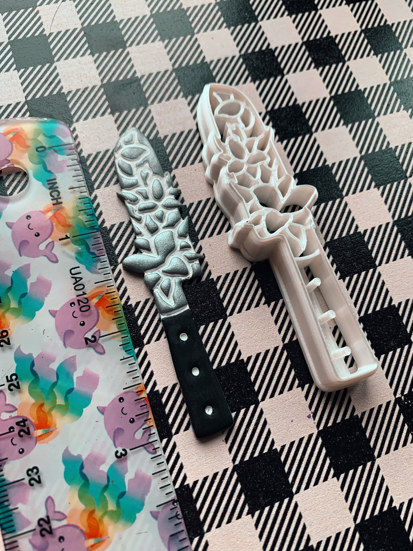 Lilies Floral Knife Sharp Clay Cutter