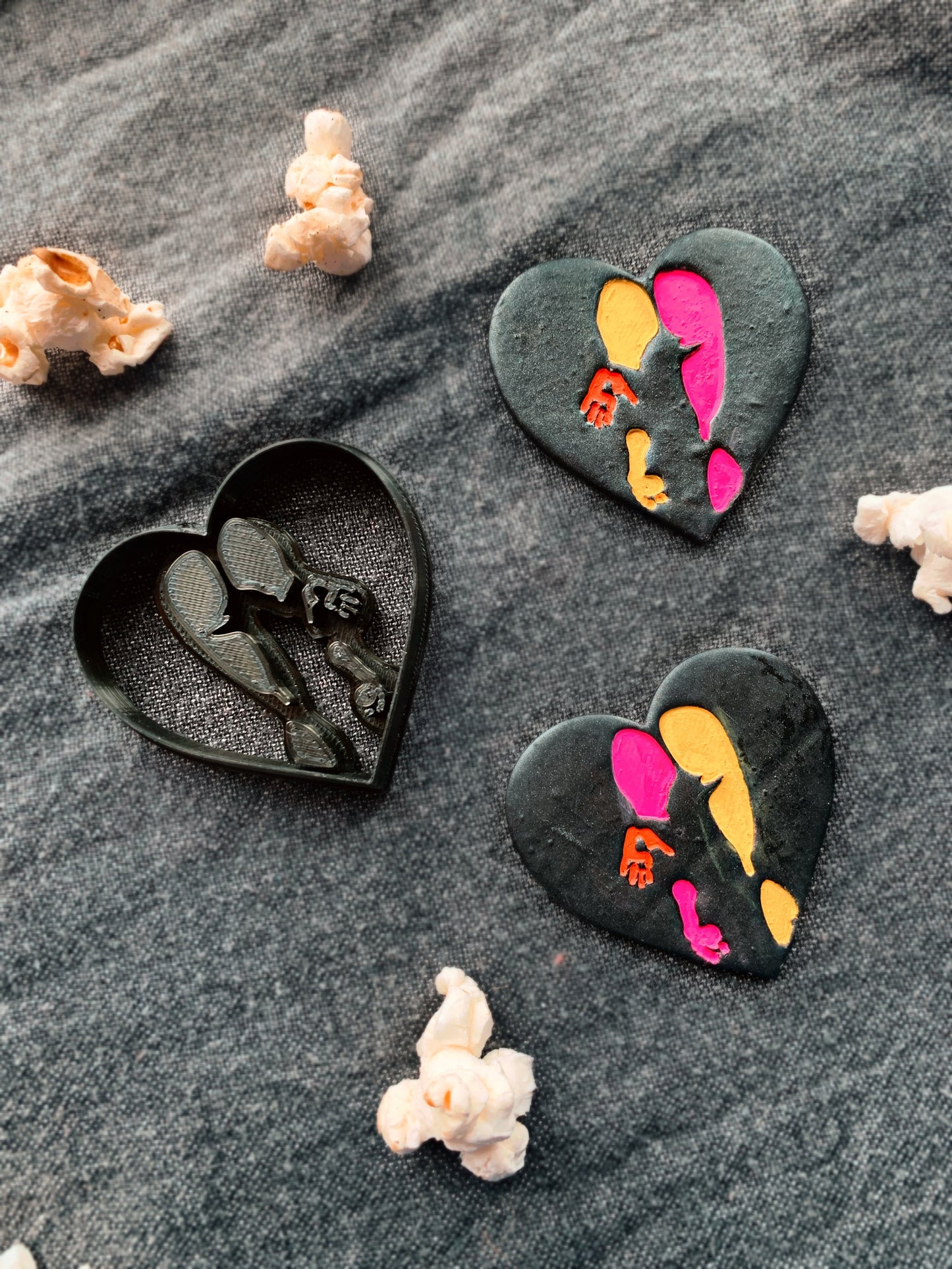 Sexy Body Paint Print on Heart Earring Embossed Sharp Clay Cutter