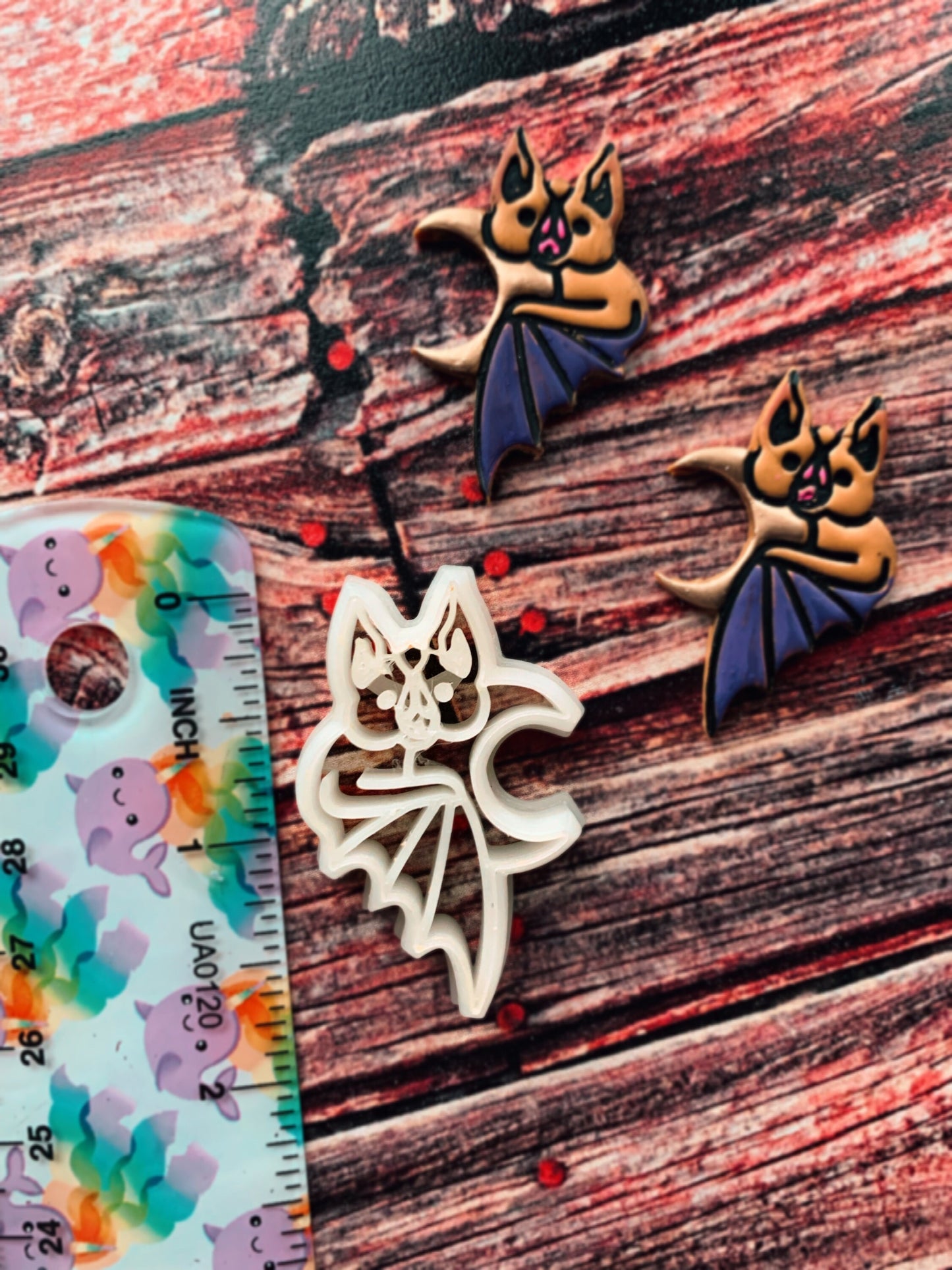 Bat with Crescent Moon Sharp Clay Cutter