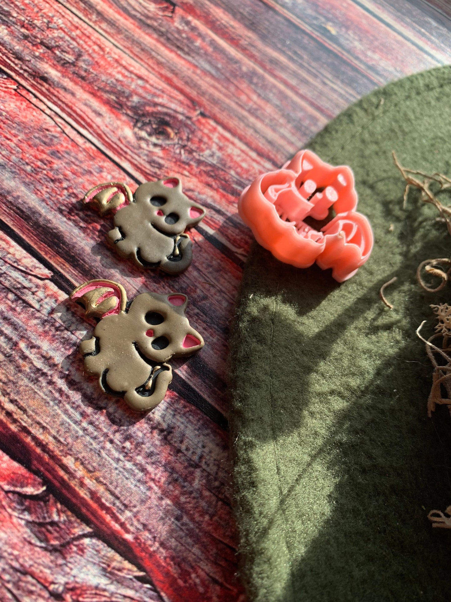 Demon Cat Kitten Earring Clay Cutter