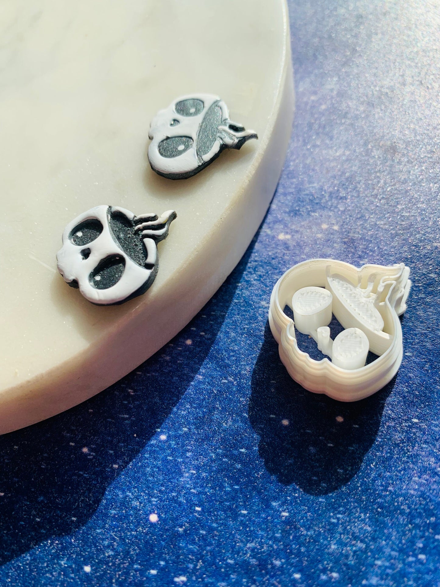 Small Coffee Cup Chibi Skull - Embossed Sharp Clay Cutter