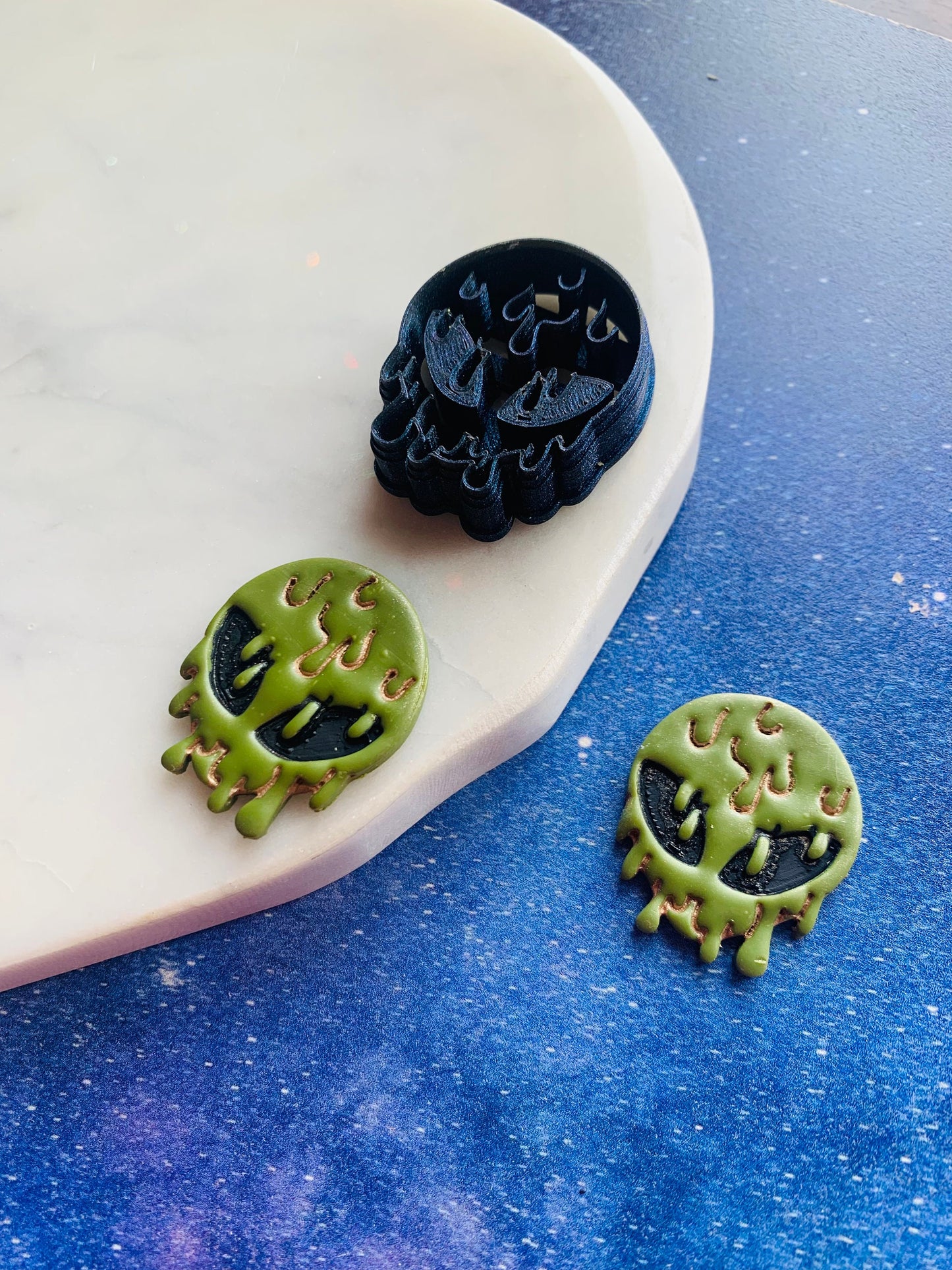 Dripping Alien Head Sharp Clay Cutter