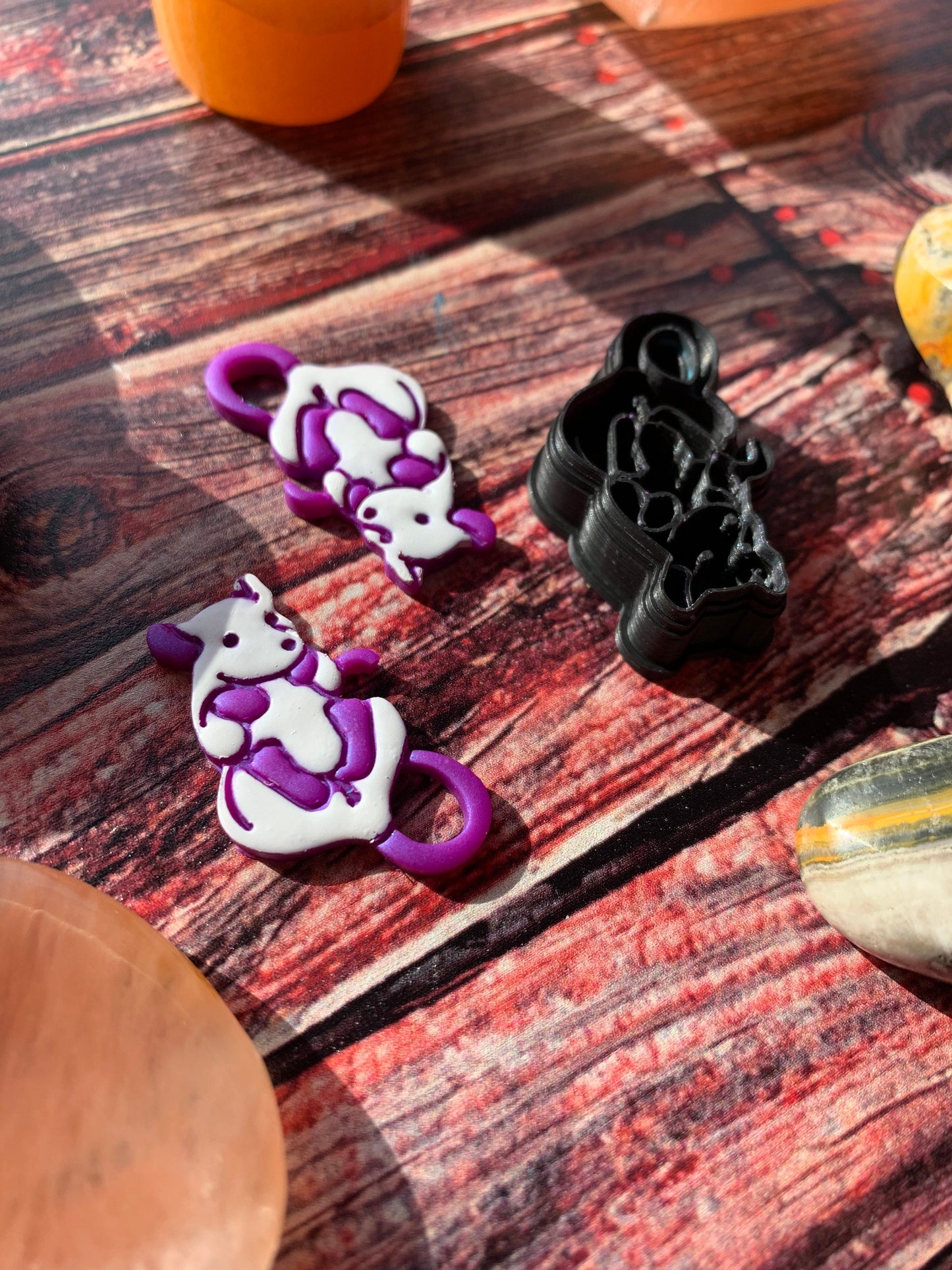 Rat or Mouse with Curled Tail - Embossed Sharp Clay Cutter