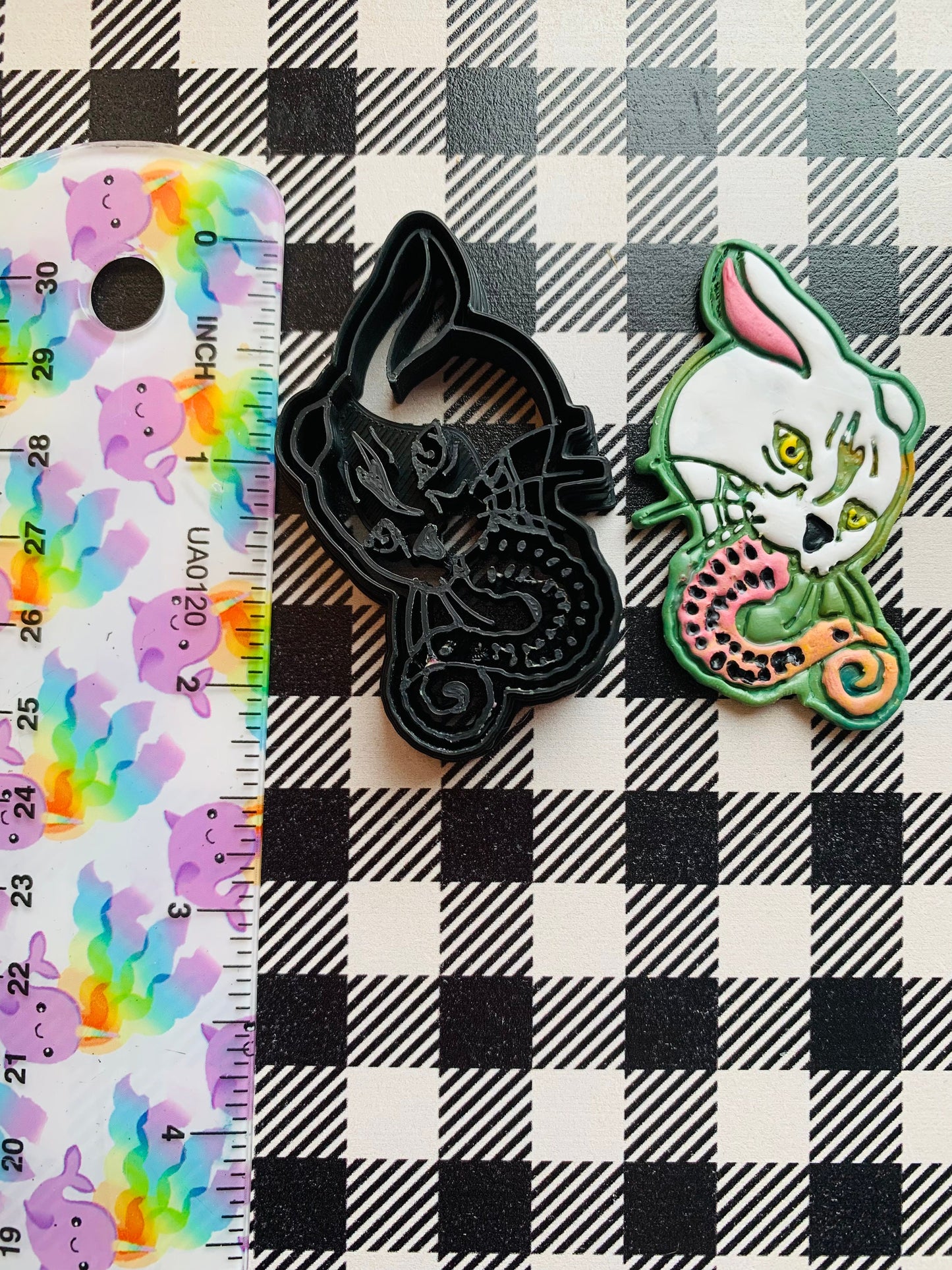 Angry Tentacle Tongue Hissing Cat Head - Embossed Detailed Sharp Clay Cutters