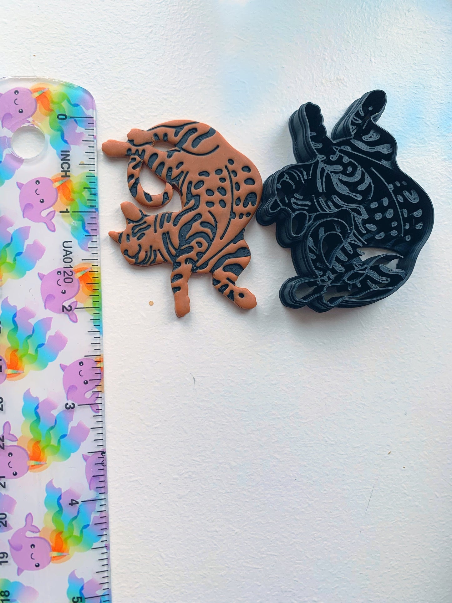 Arched Back Tabby Bengal Spotted Stretching Happy Kitty Cat - Embossed Detailed Sharp Clay Cutter