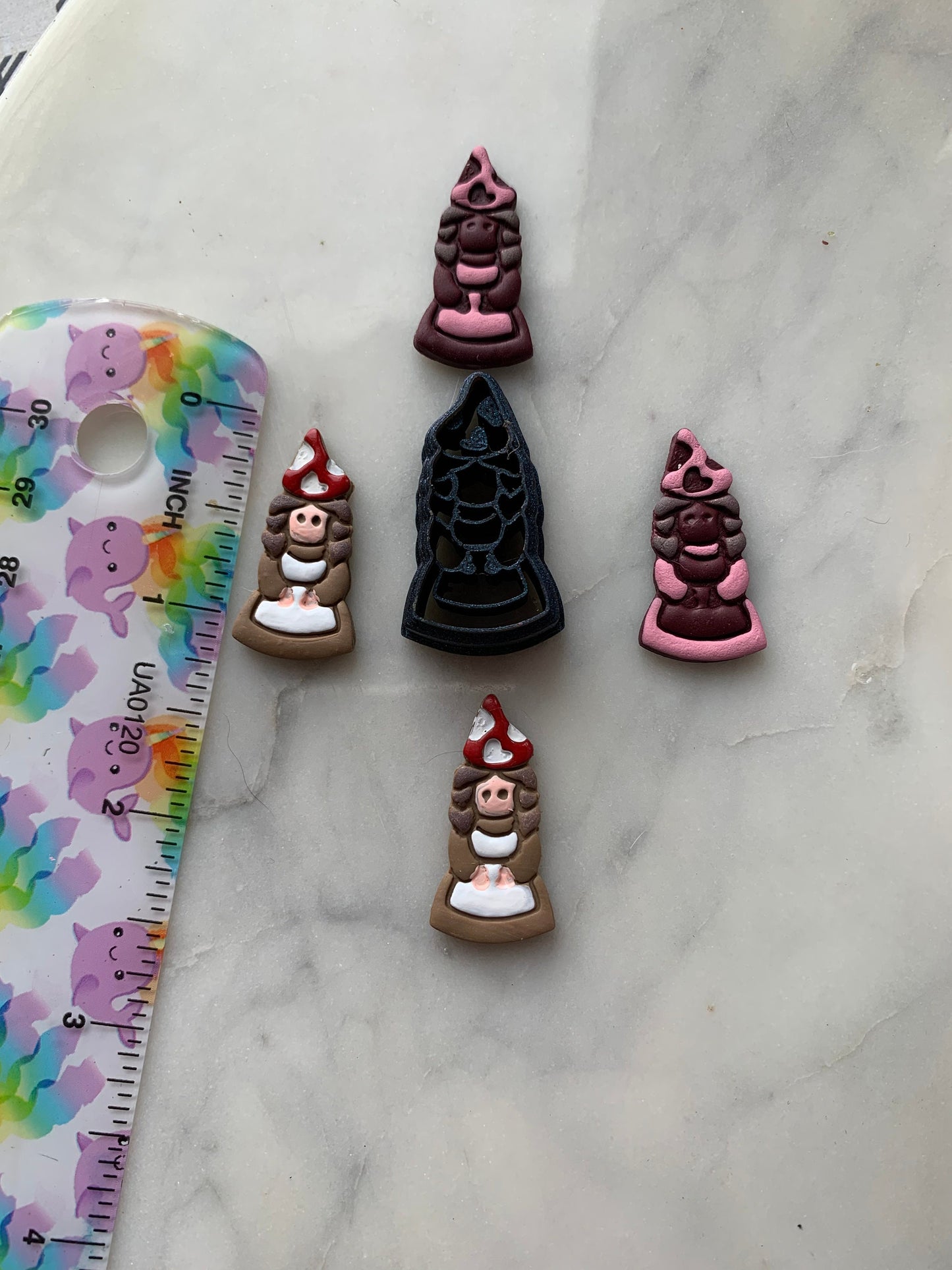 30mm Tiny Mushroom Woman with Hat and Apron - Embossed Sharp Clay Cutter