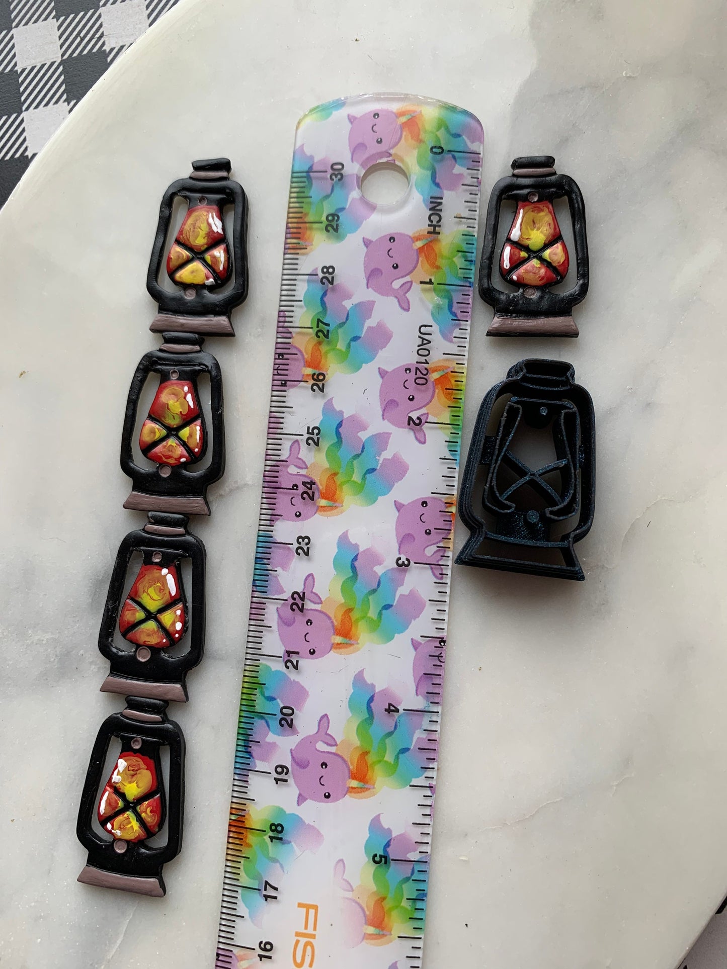 33mm Lantern with Cutouts - Embossed Sharp Clay Cutter