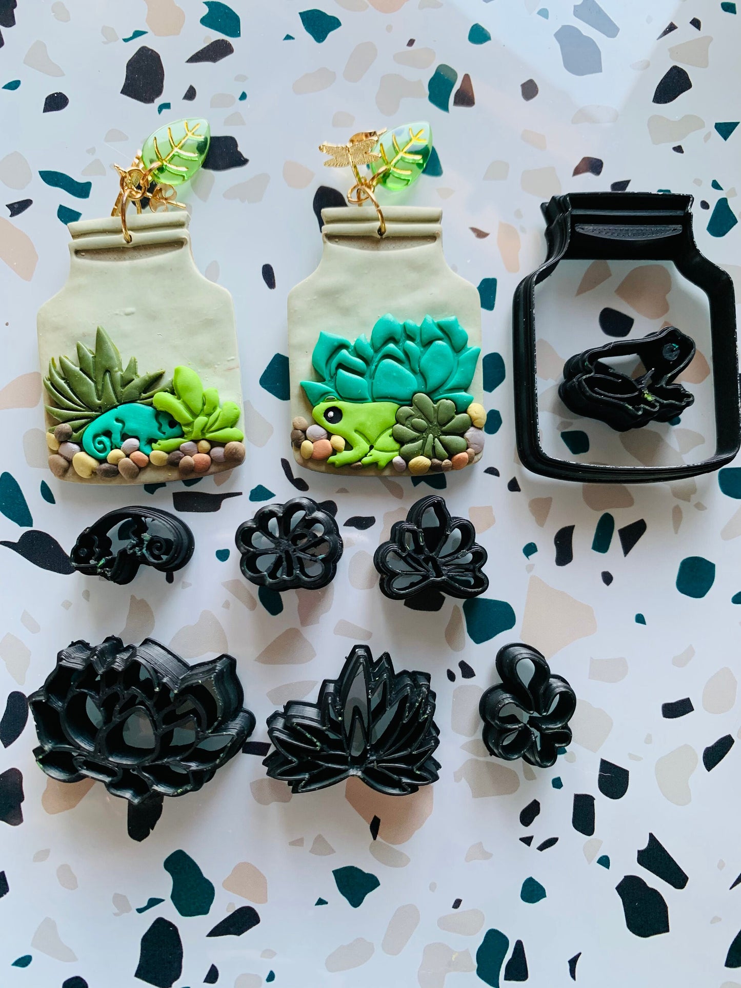 XL Terrarium Jar with Chameleon and Frog SET of 8 Embossed Sharp Clay Cutters