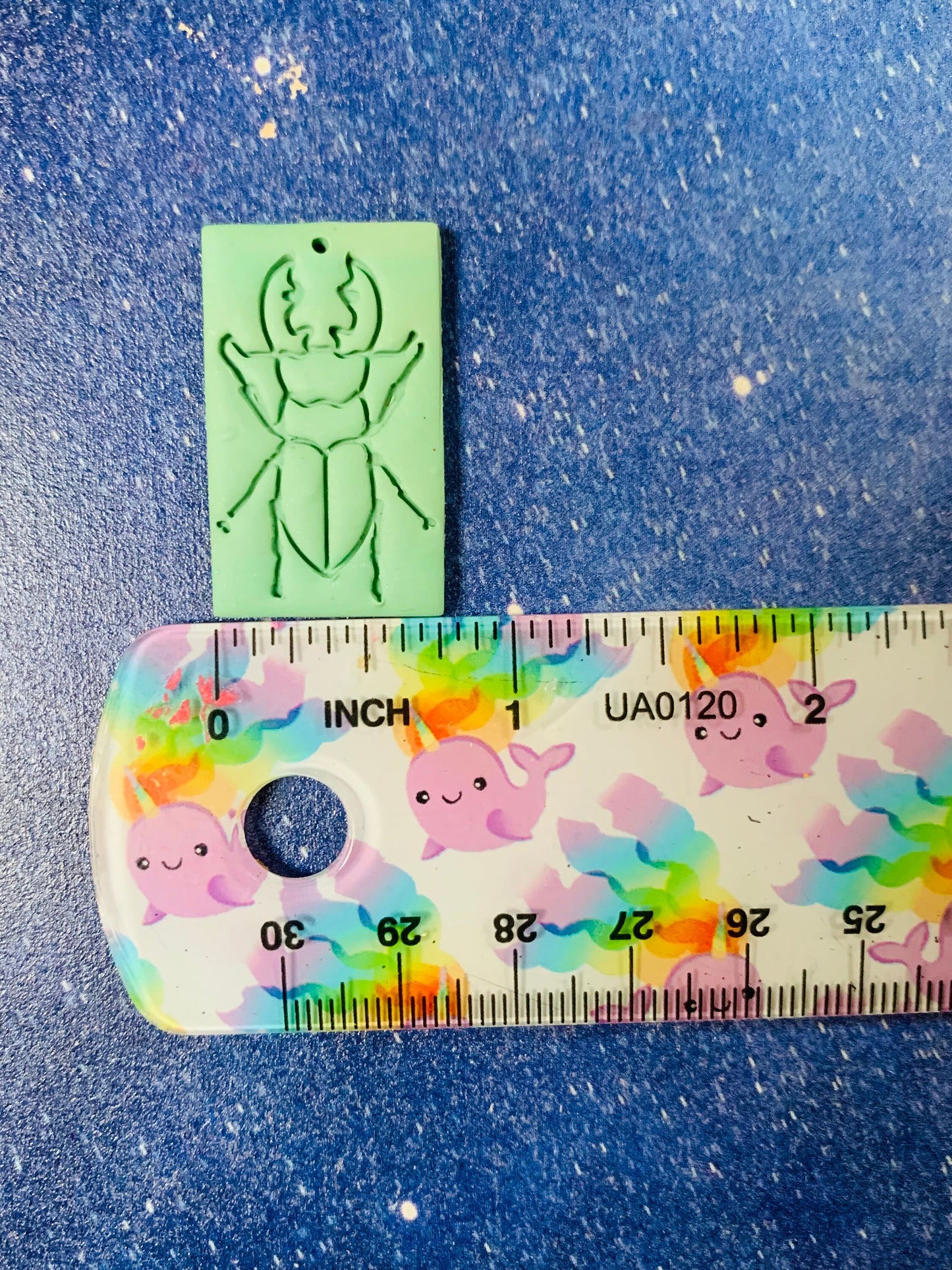 Simple Beetle Linework in Frame - Sharp Embossed Earring Clay Cutter