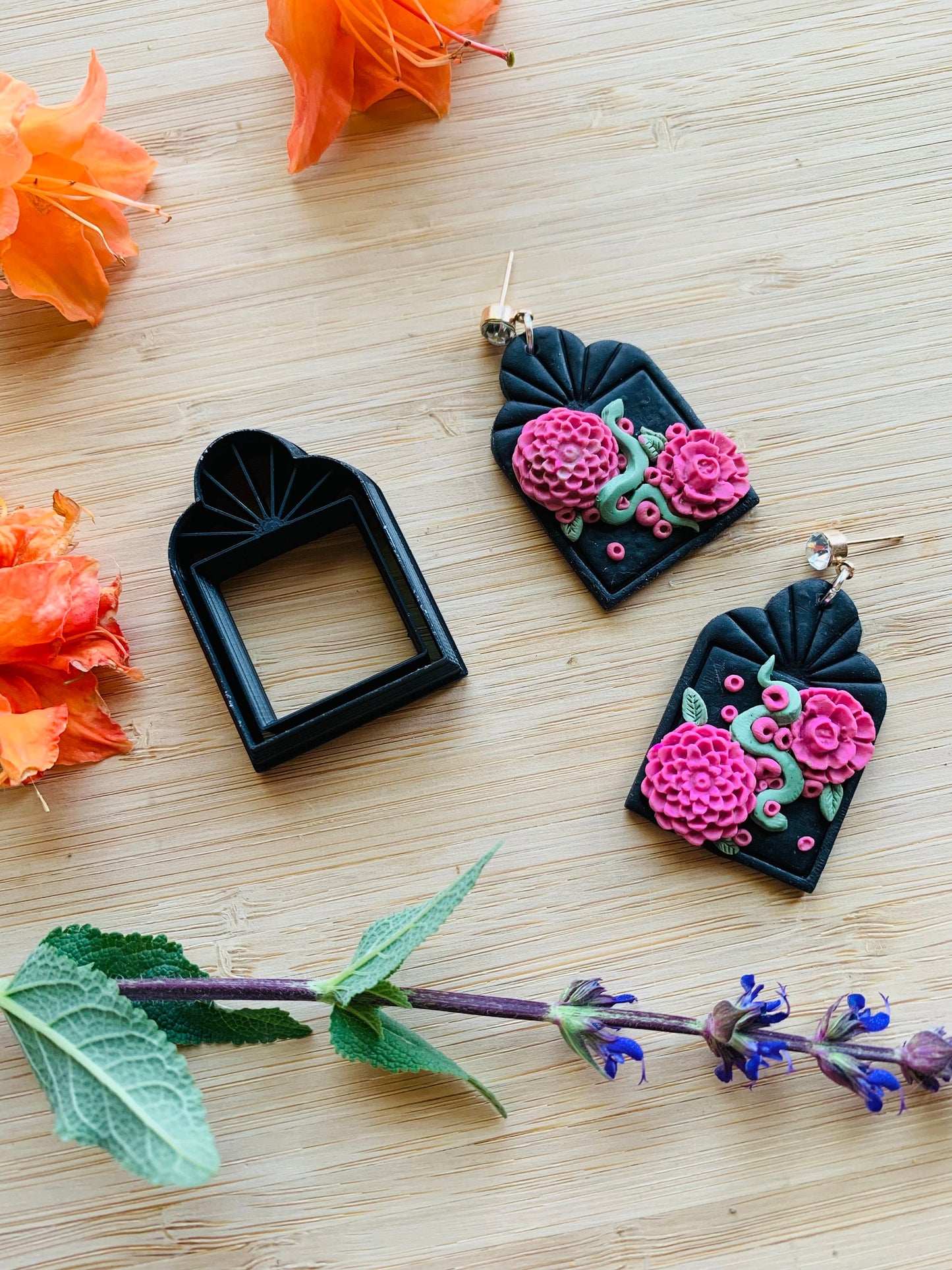 Sunburst Archway with Border Frame Line Imprint Clay Cutter