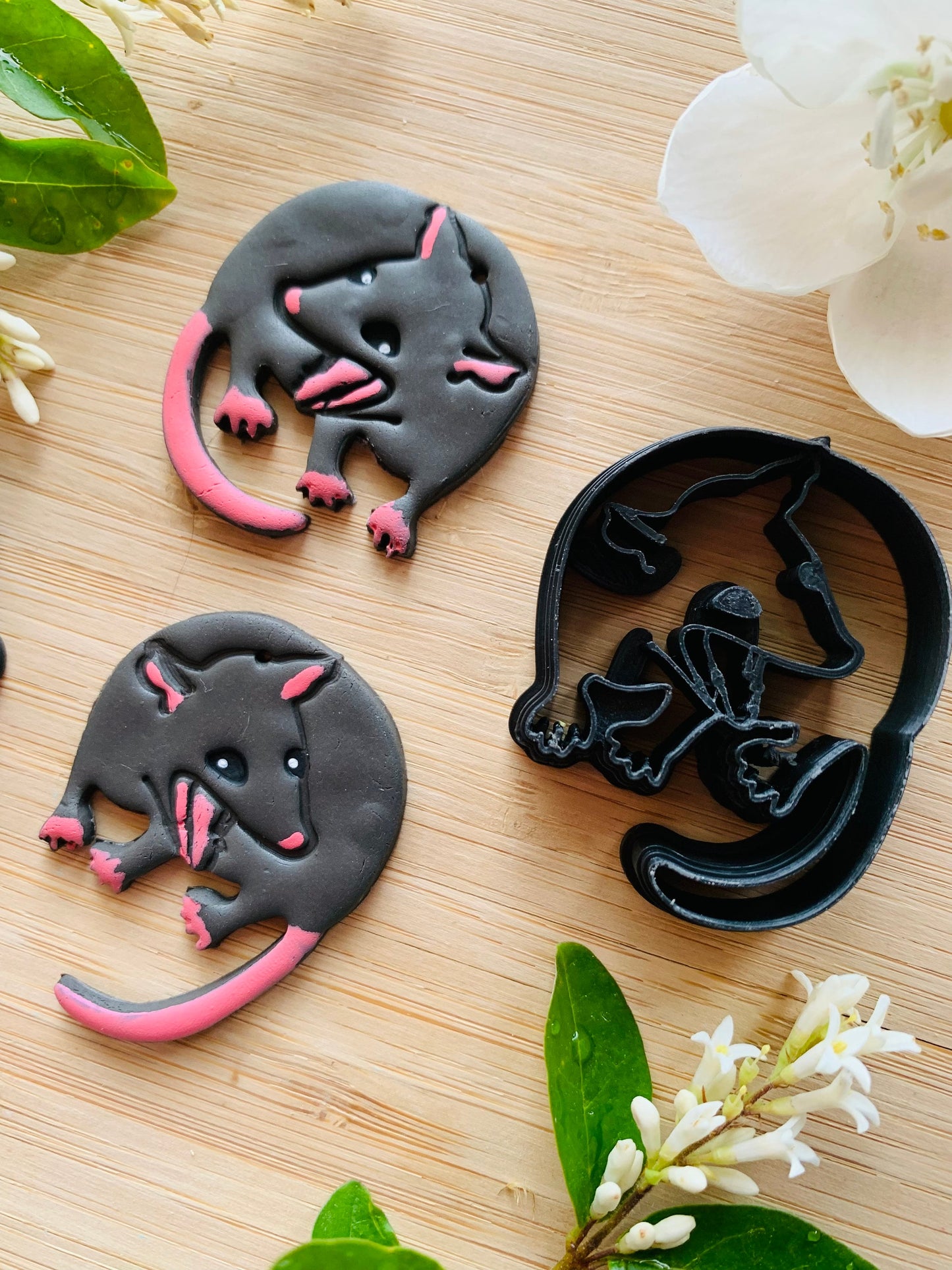 Screaming Possum Embossed Sharp Clay Cutters