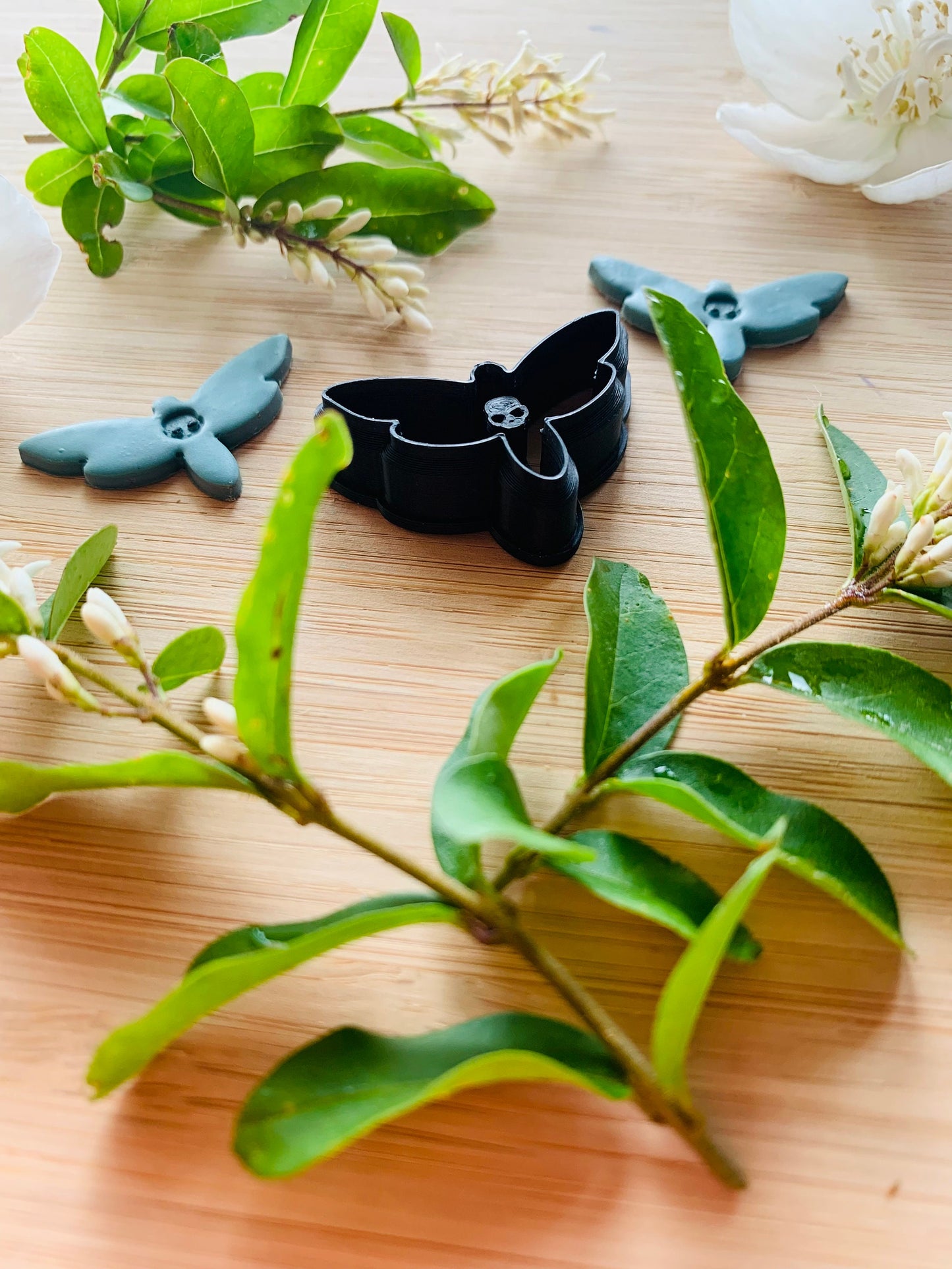 Small Dead Head Hawk Moth with Skull Detail Embossed Sharp Clay Cutter