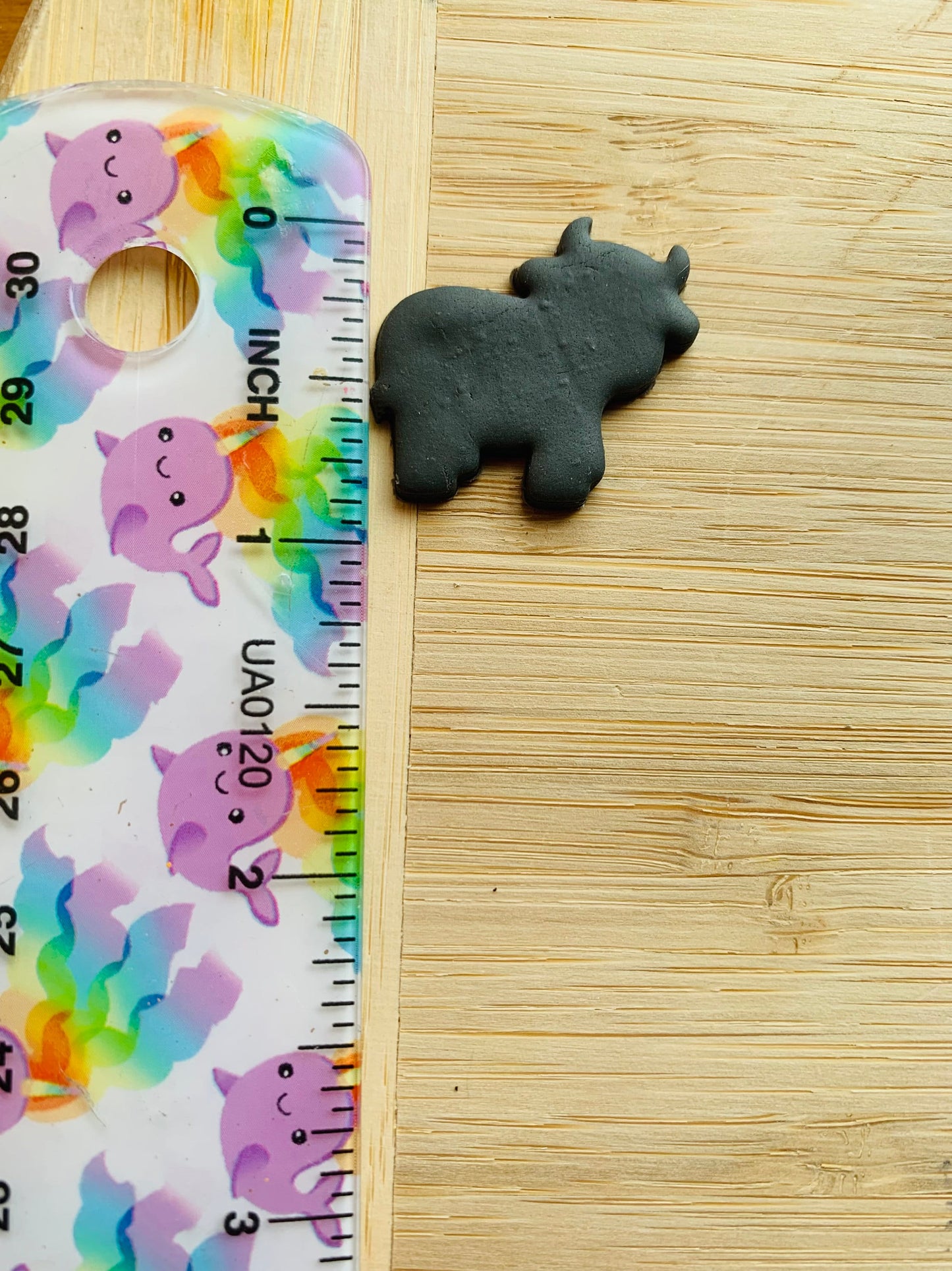 Small Cow Outline - Sharp Embossed Earring Clay Cutter