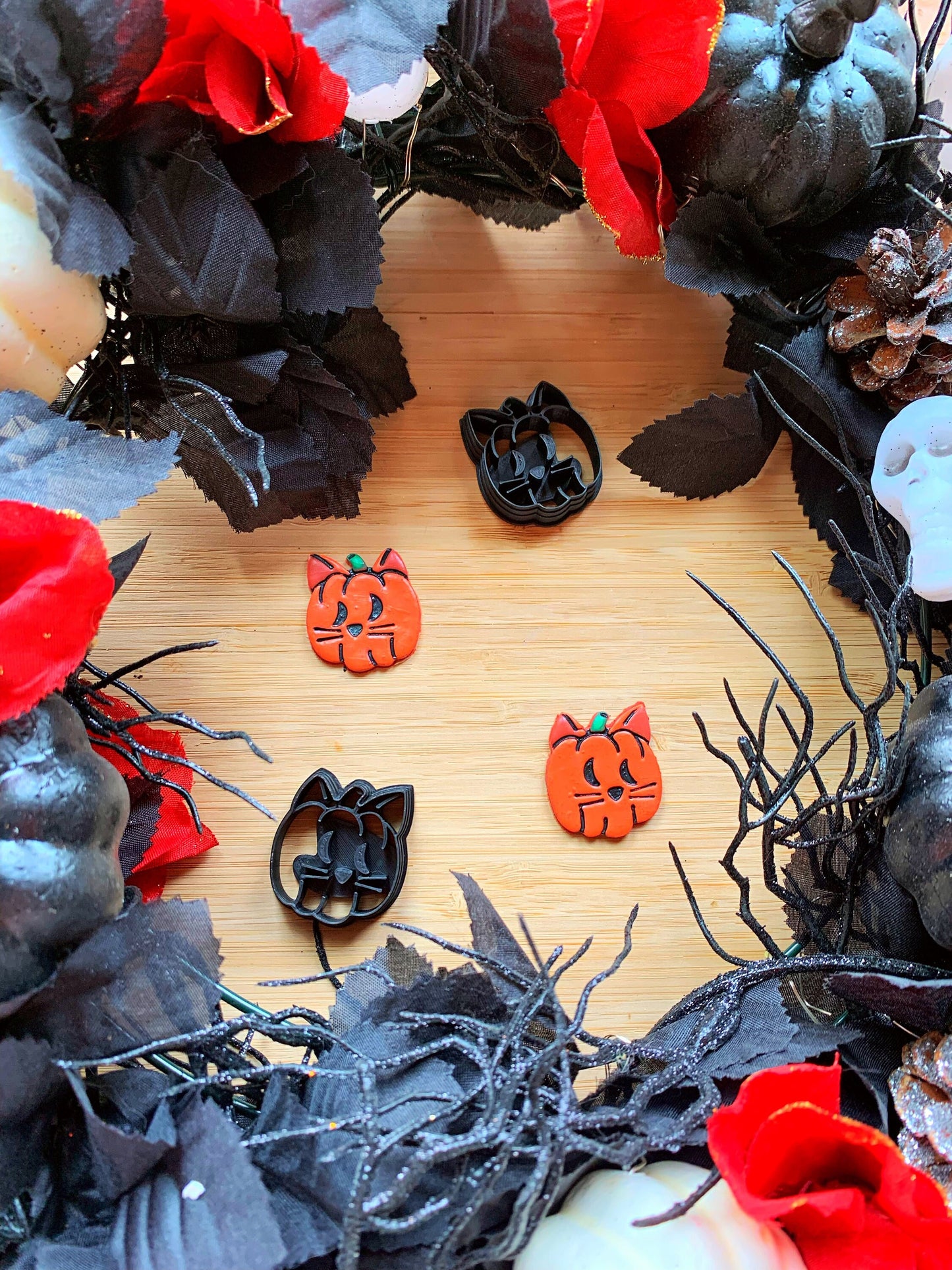 Cat O’ Lantern - Sharp Embossed Earring Clay Cutter