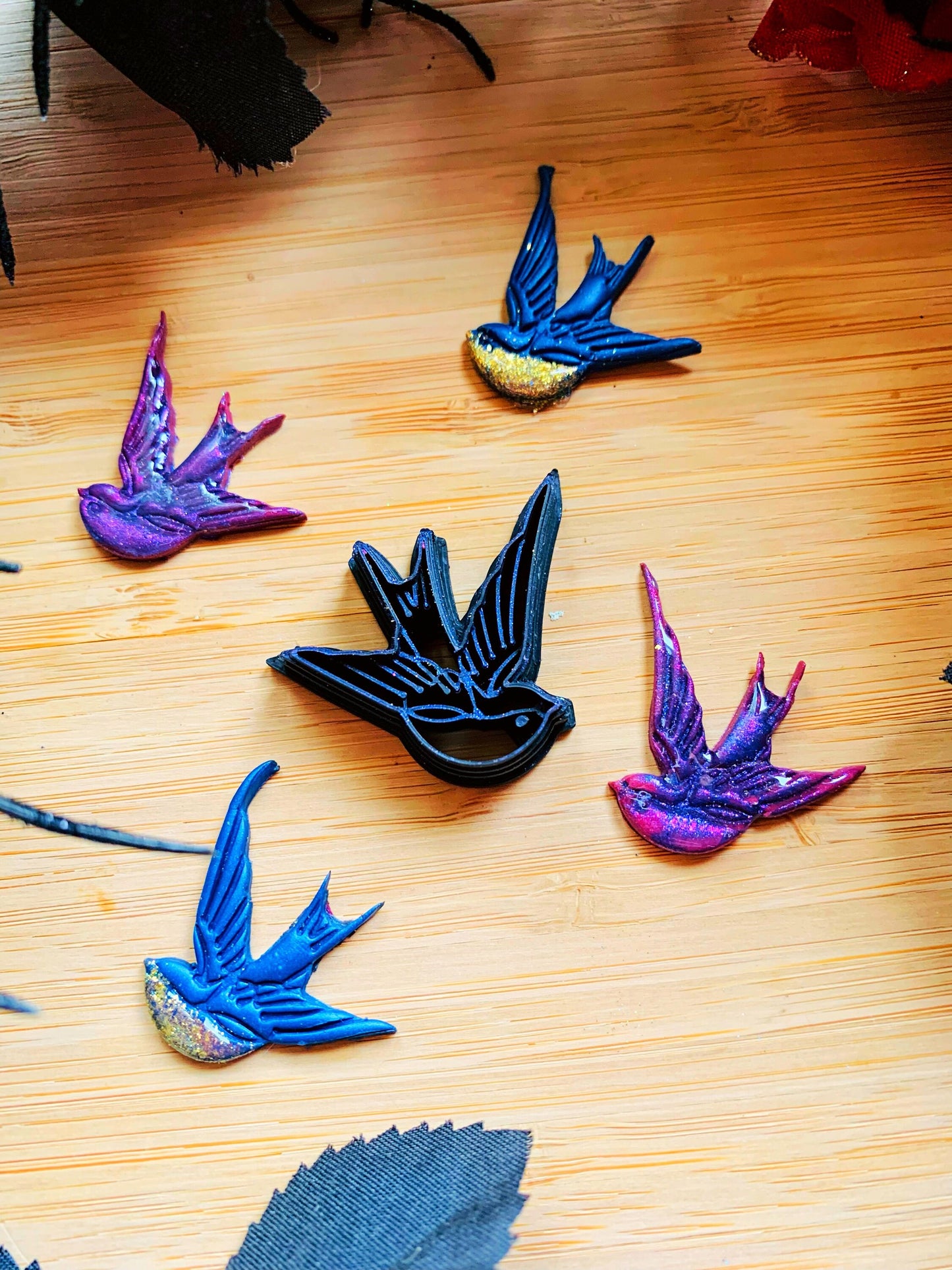Tattoo Style Swallow Bird - Sharp Embossed Earring Clay Cutter