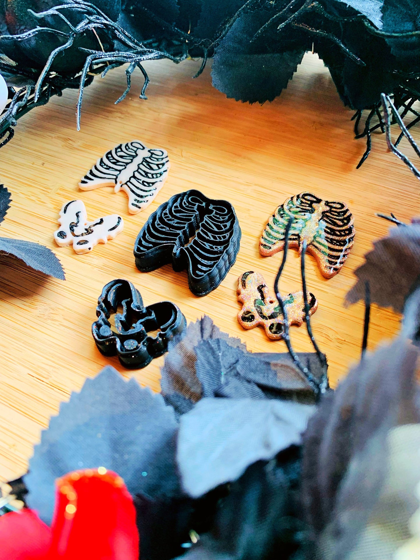 Two-Piece Skeletal Ribcage and Hip Pelvis Bone Sharp Clay Cutter