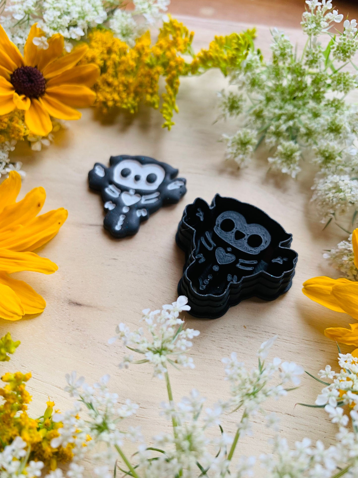 Skeletal Owl Bird - Embossed Sharp Clay Cutter