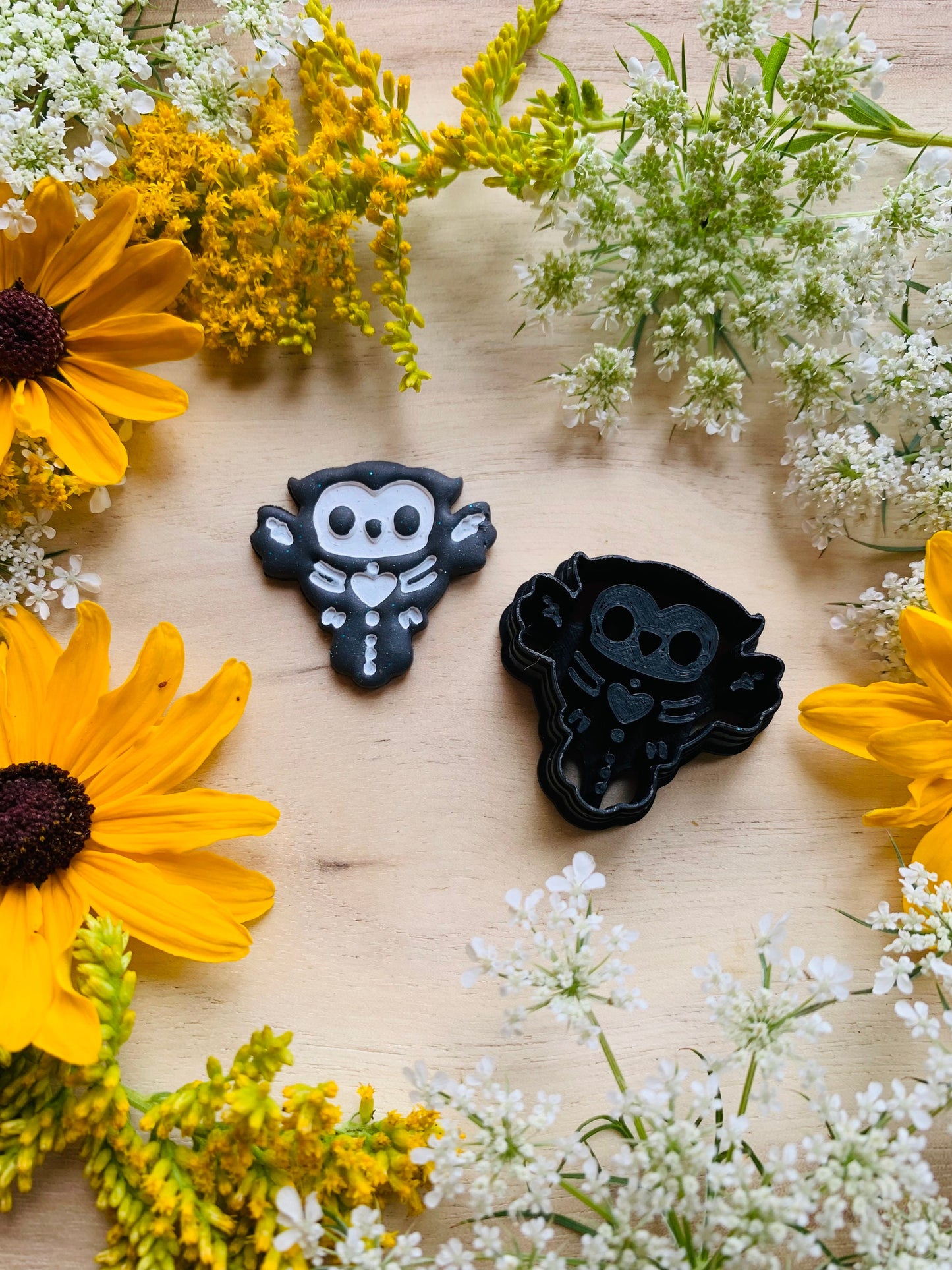 Skeletal Owl Bird - Embossed Sharp Clay Cutter