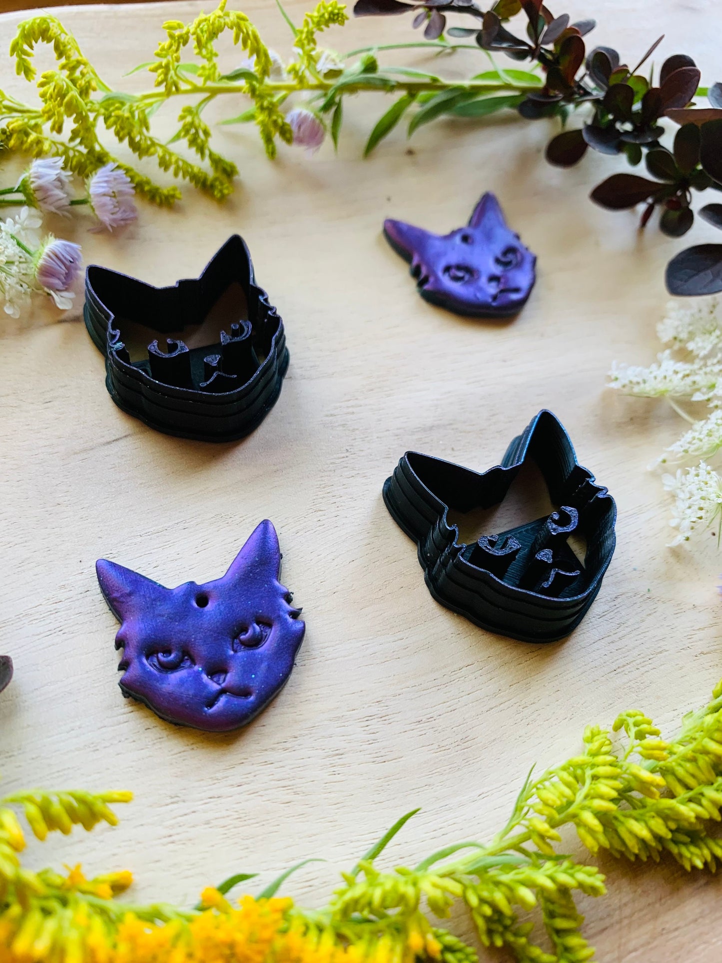 Grumpy Cat Head with Fluff Stud Pair - Embossed Sharp Clay Cutters